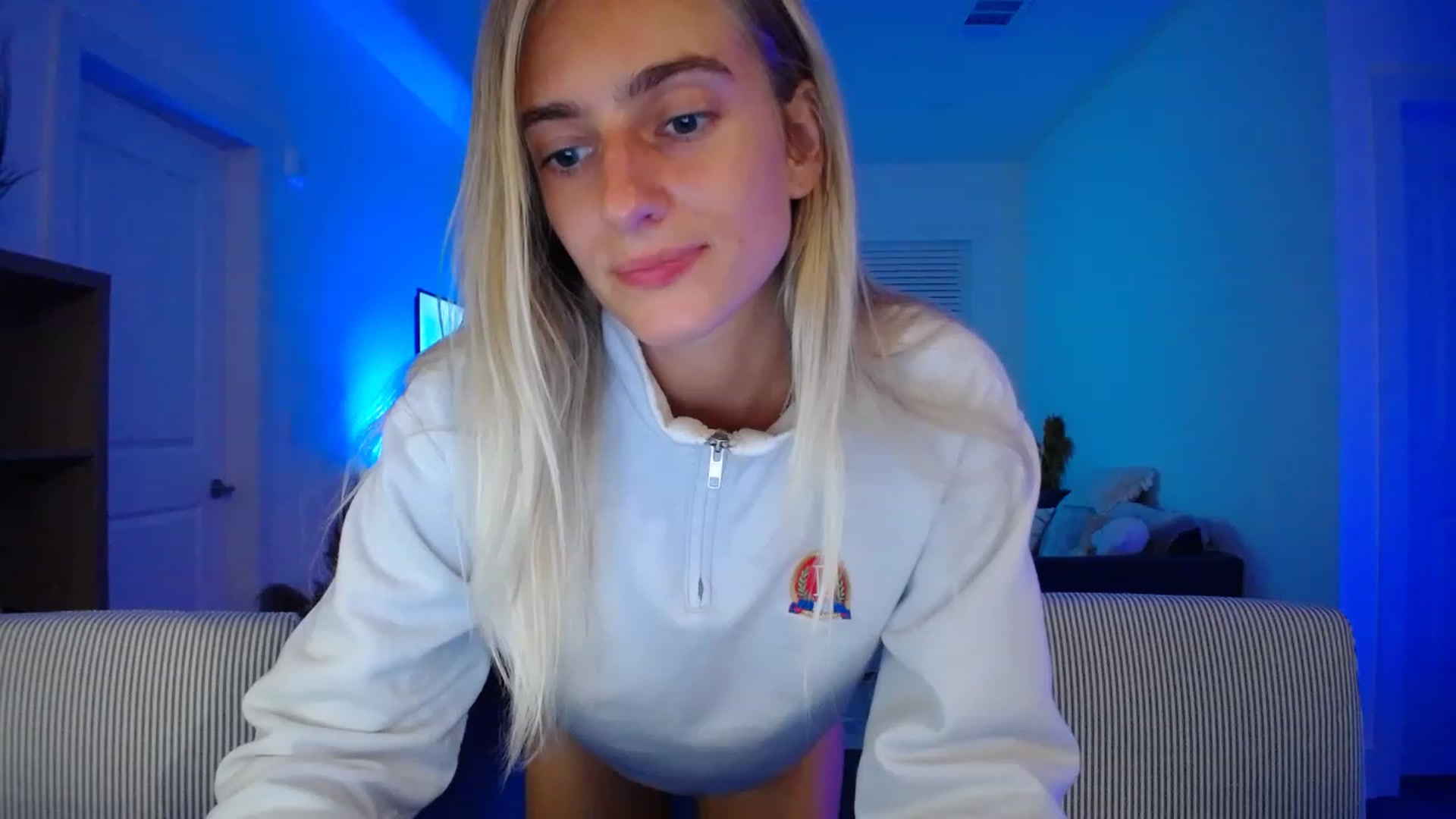 Gallery image thumbnail from Vodka_Queen's myfreecams stream on, 06/02/2023, 07:05 image 8 of 20