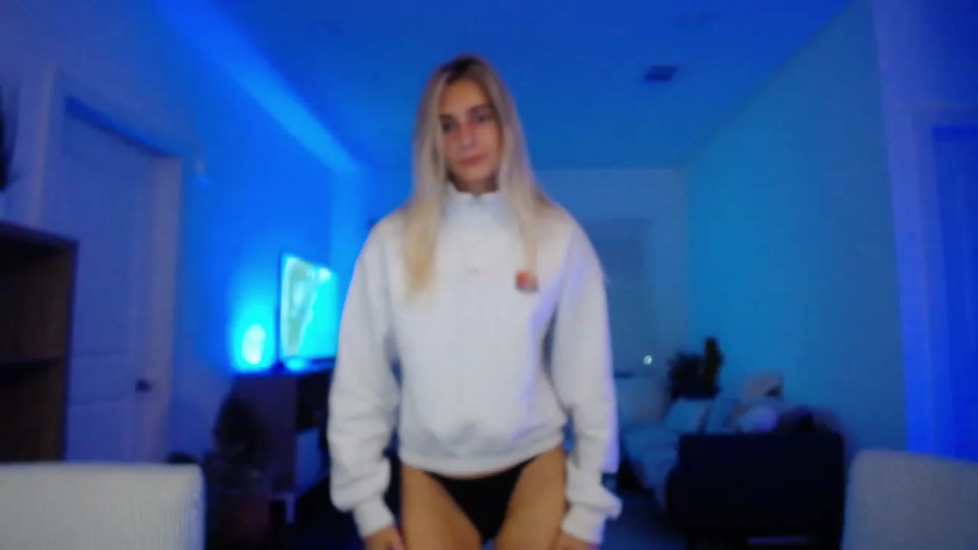 Gallery image thumbnail from Vodka_Queen's myfreecams stream on, 06/02/2023, 07:05 image 6 of 20