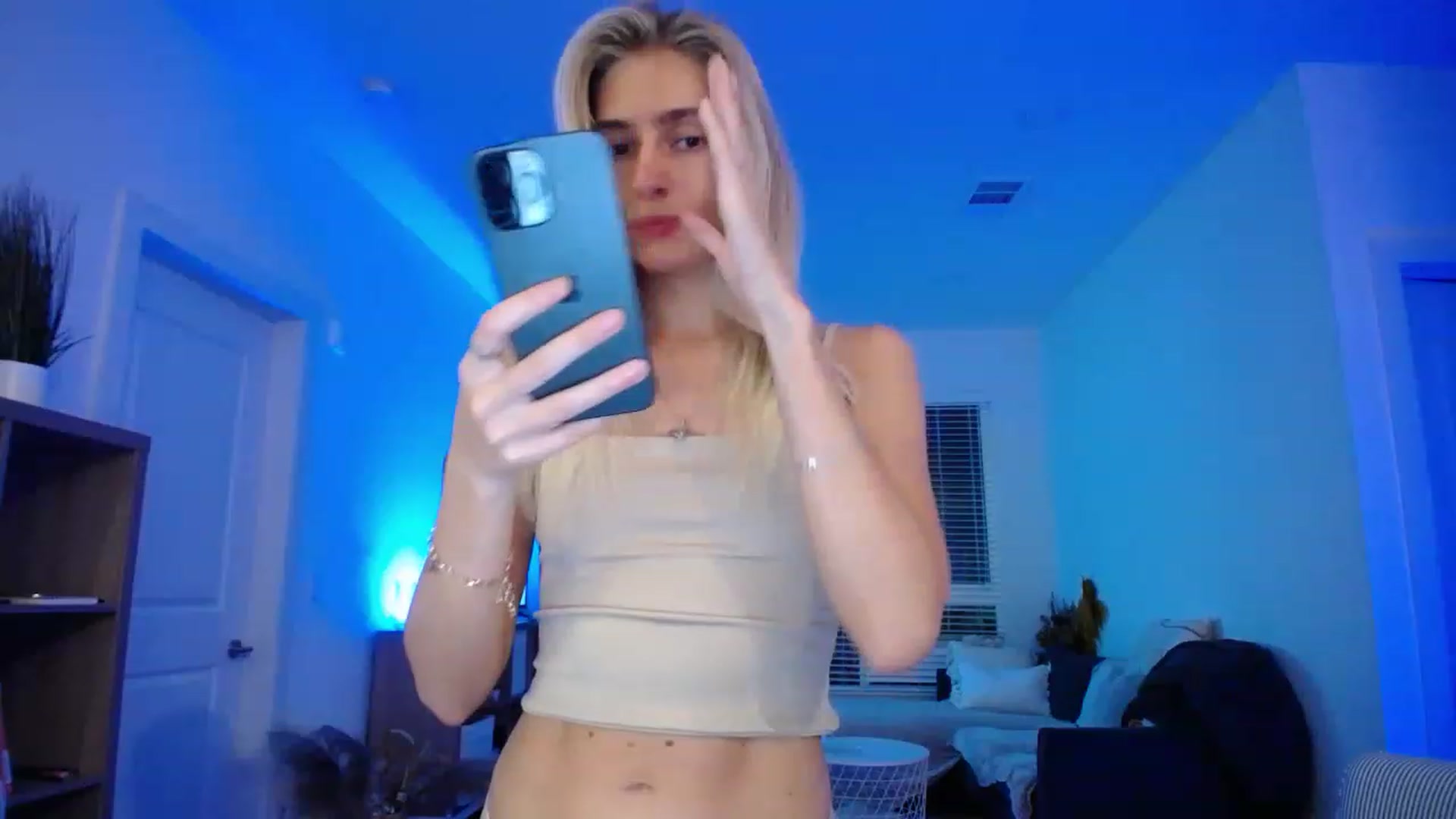 Gallery image thumbnail from Vodka_Queen's myfreecams stream on, 06/12/2023, 03:59 image 8 of 20