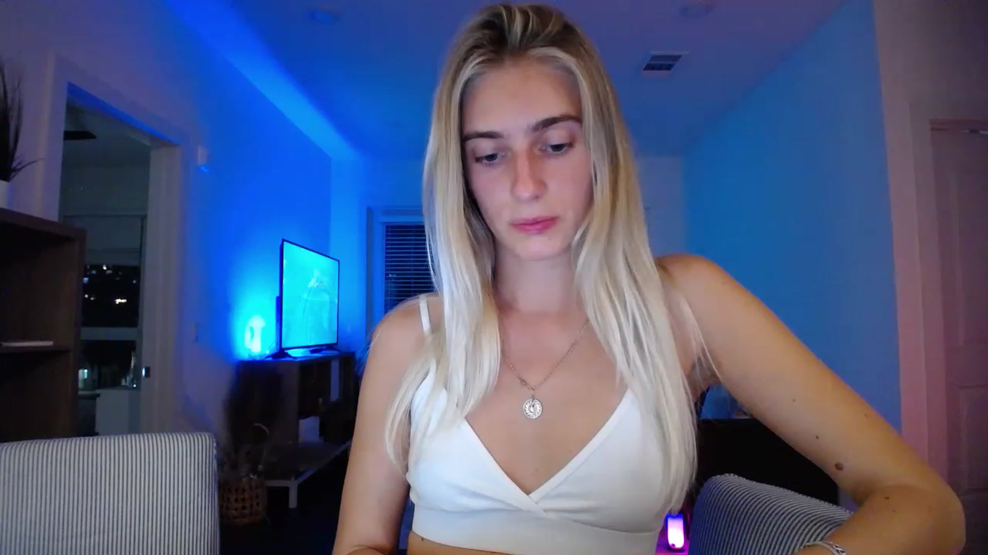 Gallery image thumbnail from Vodka_Queen's myfreecams stream on, 06/14/2023, 05:18 image 16 of 20