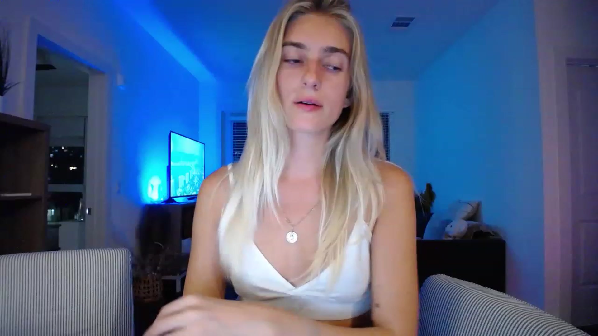 Gallery image thumbnail from Vodka_Queen's myfreecams stream on, 06/14/2023, 05:18 image 7 of 20