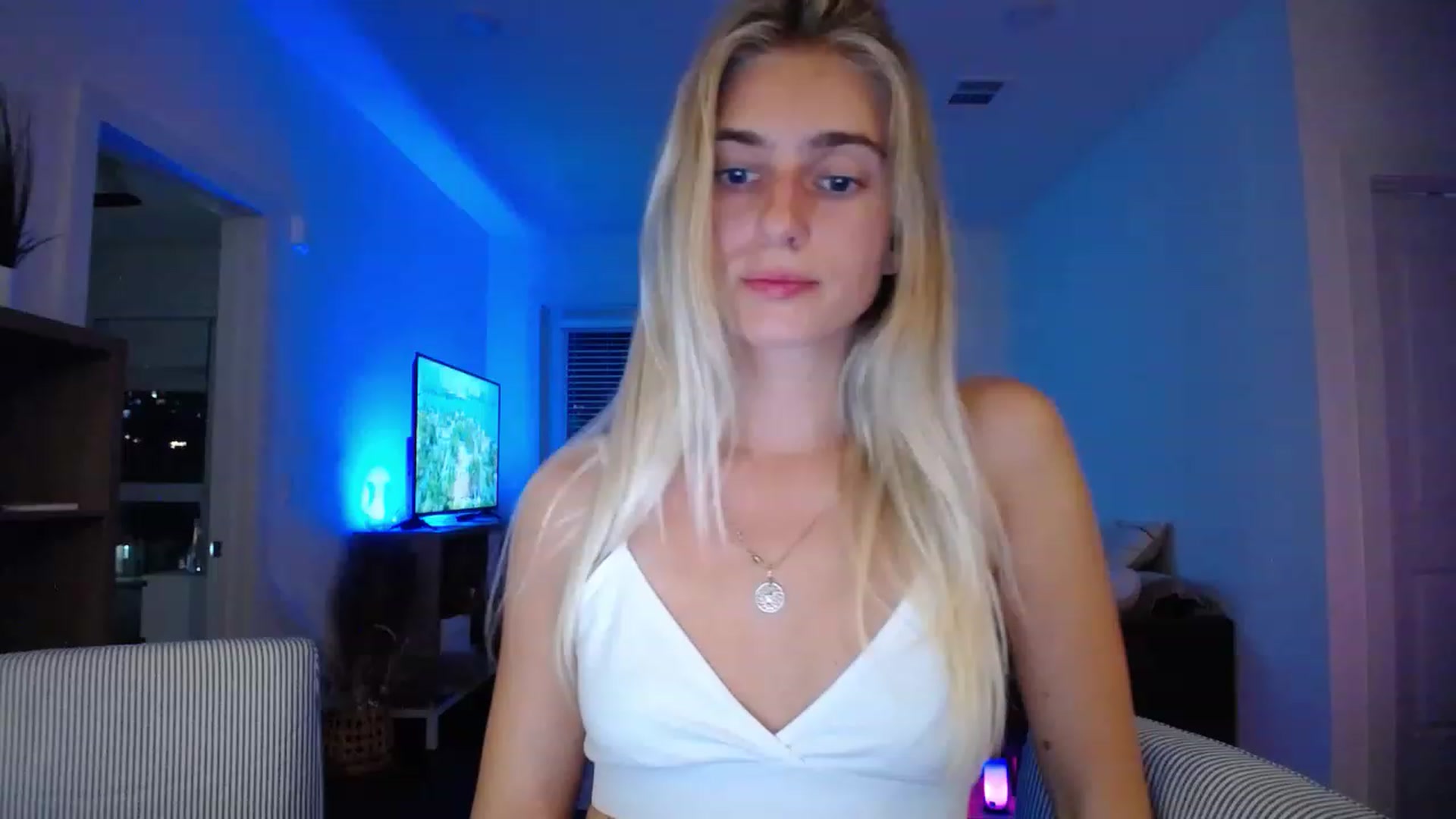 Gallery image thumbnail from Vodka_Queen's myfreecams stream on, 06/14/2023, 05:18 image 19 of 20