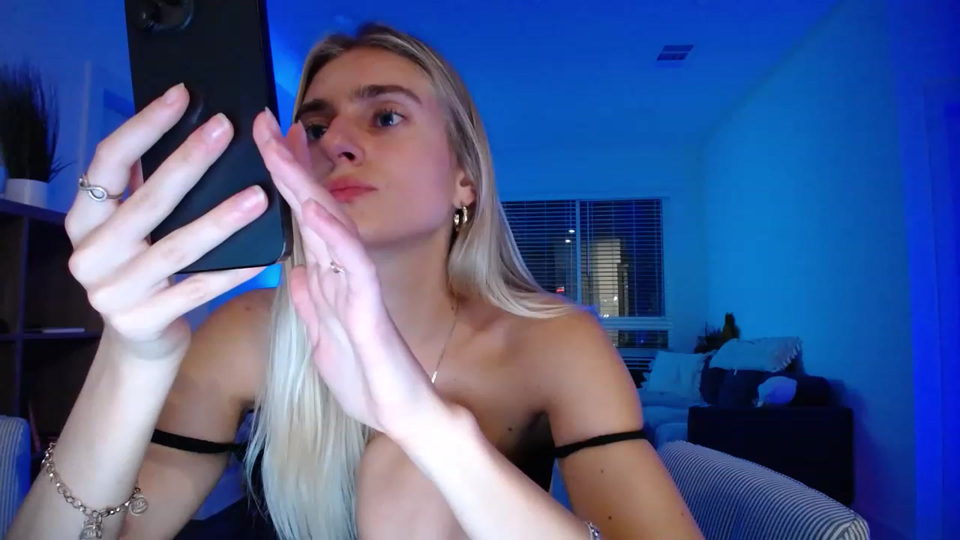 Gallery image thumbnail from Vodka_Queen's myfreecams stream on, 06/15/2023, 06:52 image 13 of 20