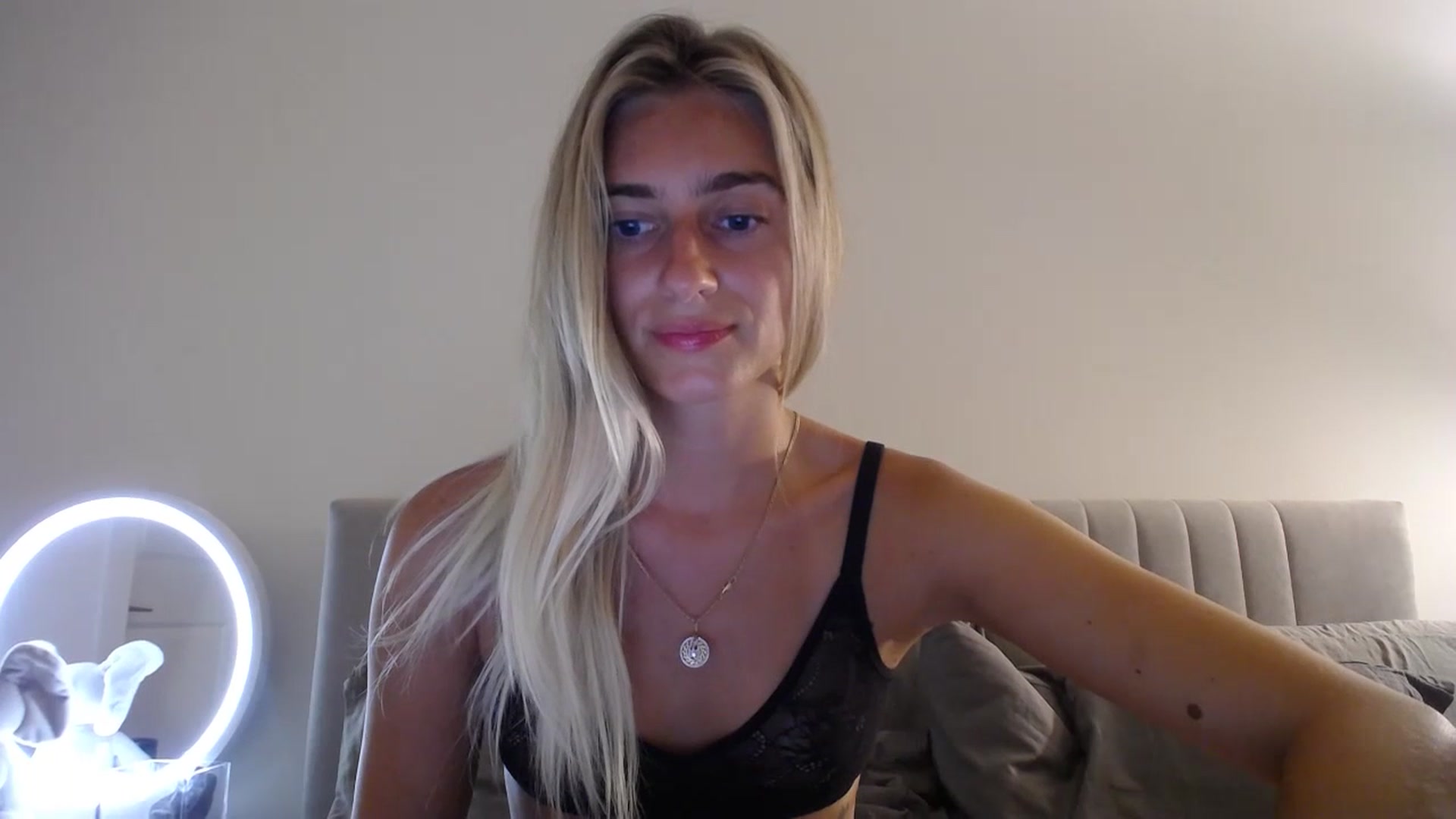 Gallery image thumbnail from Vodka_Queen's myfreecams stream on, 07/13/2023, 05:48 image 11 of 20