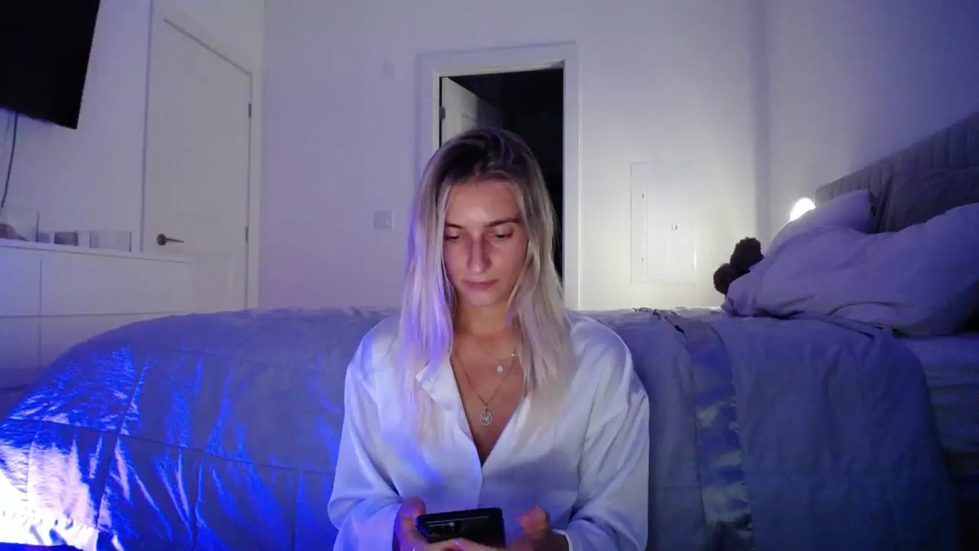Gallery image thumbnail from Vodka_Queen's myfreecams stream on, 08/11/2023, 04:15 image 20 of 20