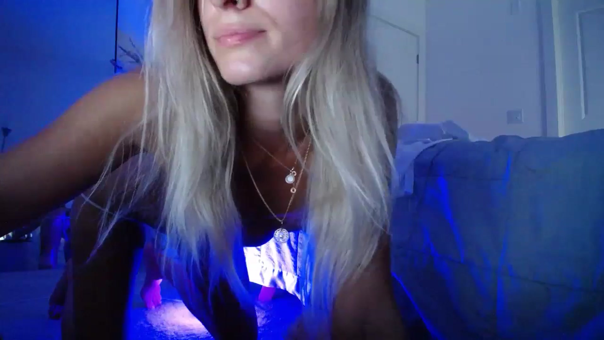 Gallery image thumbnail from Vodka_Queen's myfreecams stream on, 08/11/2023, 05:35 image 10 of 20