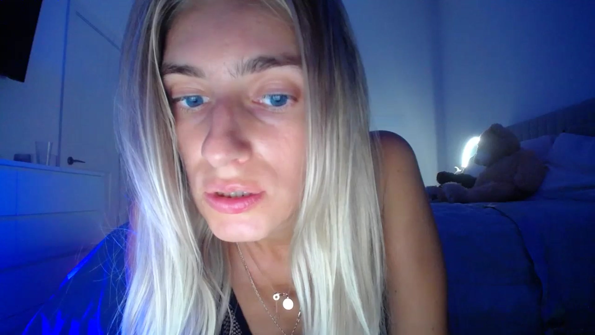 Gallery image thumbnail from Vodka_Queen's myfreecams stream on, 08/24/2023, 03:18 image 17 of 20