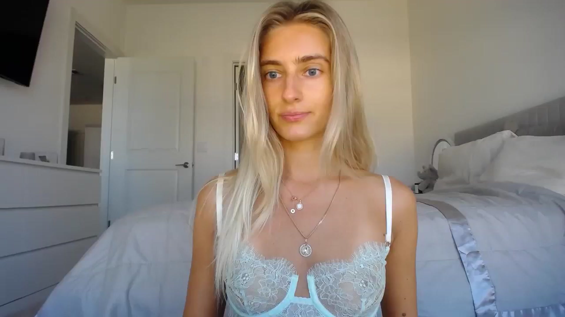 Gallery image thumbnail from Vodka_Queen's myfreecams stream on, 08/26/2023, 23:26 image 13 of 20