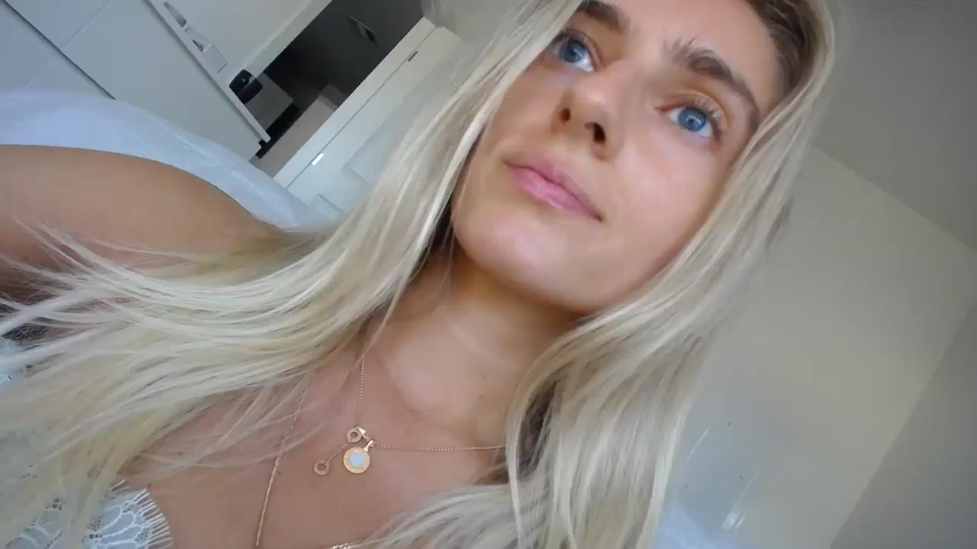 Gallery image thumbnail from Vodka_Queen's myfreecams stream on, 08/27/2023, 01:14 image 2 of 20