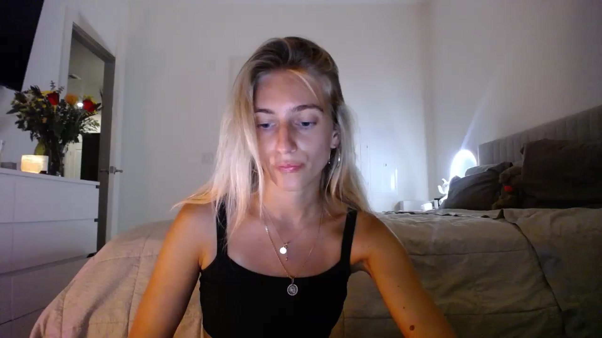 Gallery image thumbnail from Vodka_Queen's myfreecams stream on, 09/16/2023, 02:52 image 10 of 20