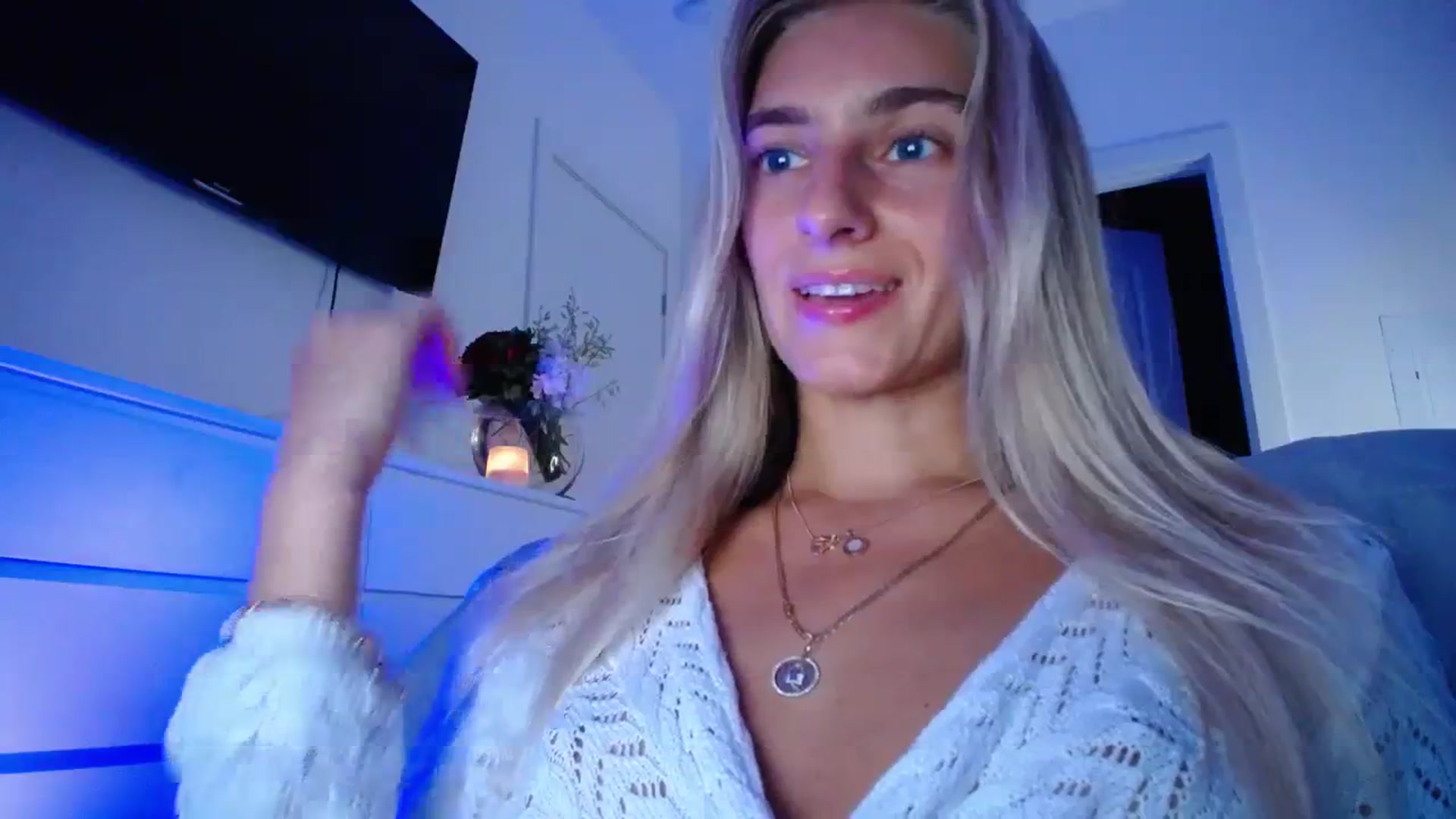 Gallery image thumbnail from Vodka_Queen's myfreecams stream on, 09/23/2023, 04:19 image 13 of 20
