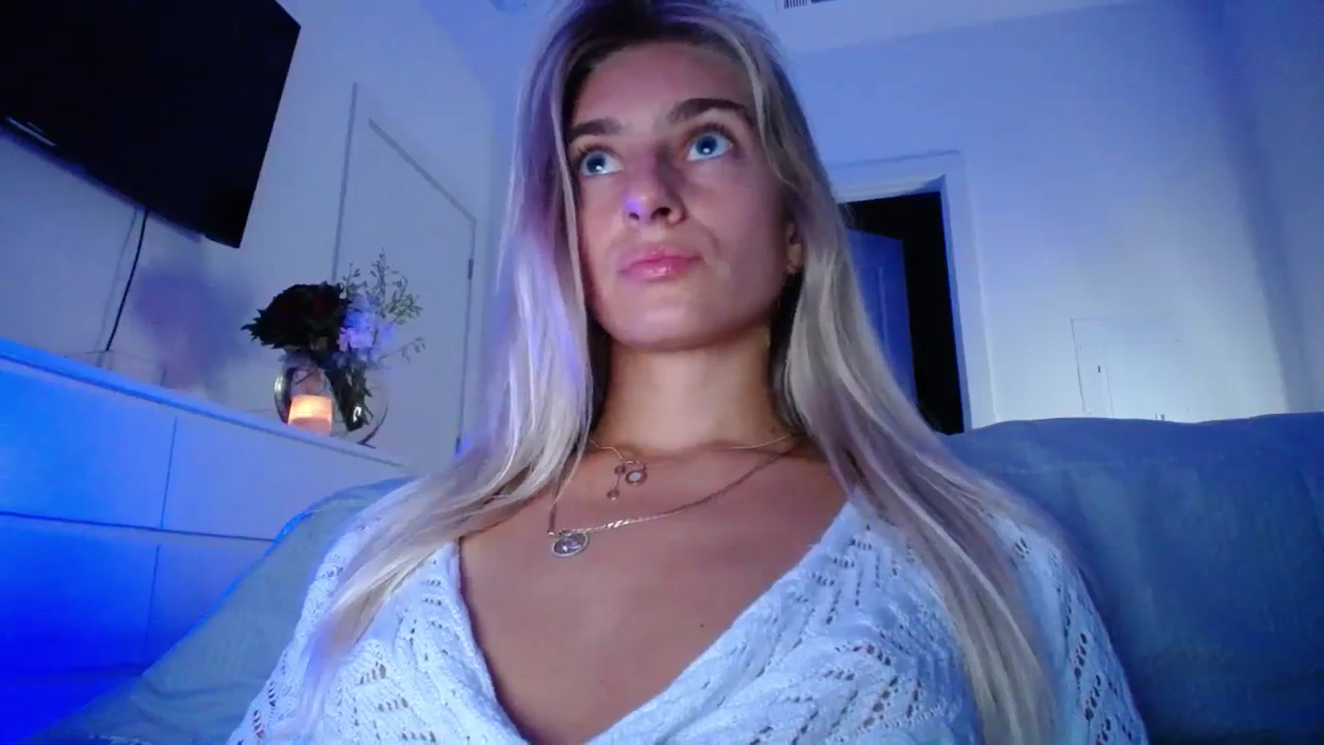 Gallery image thumbnail from Vodka_Queen's myfreecams stream on, 09/23/2023, 04:19 image 19 of 20
