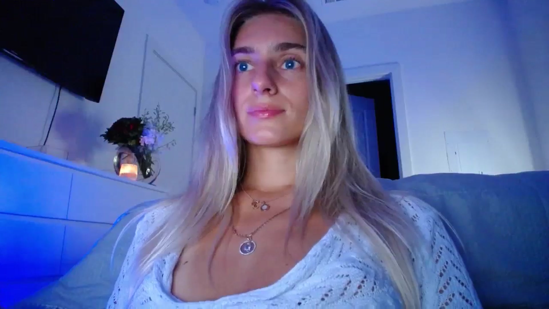Gallery image thumbnail from Vodka_Queen's myfreecams stream on, 09/23/2023, 04:19 image 15 of 20