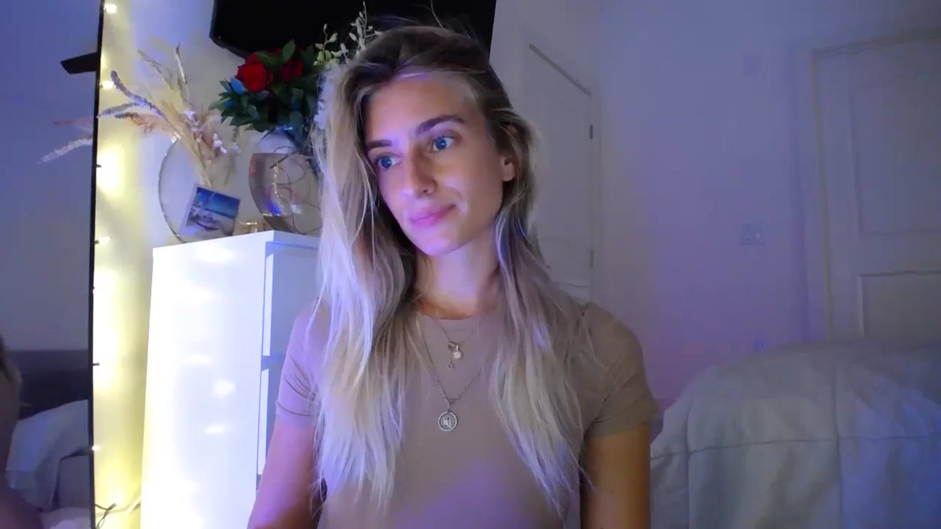 Gallery image thumbnail from Vodka_Queen's myfreecams stream on, 09/26/2023, 06:55 image 20 of 20