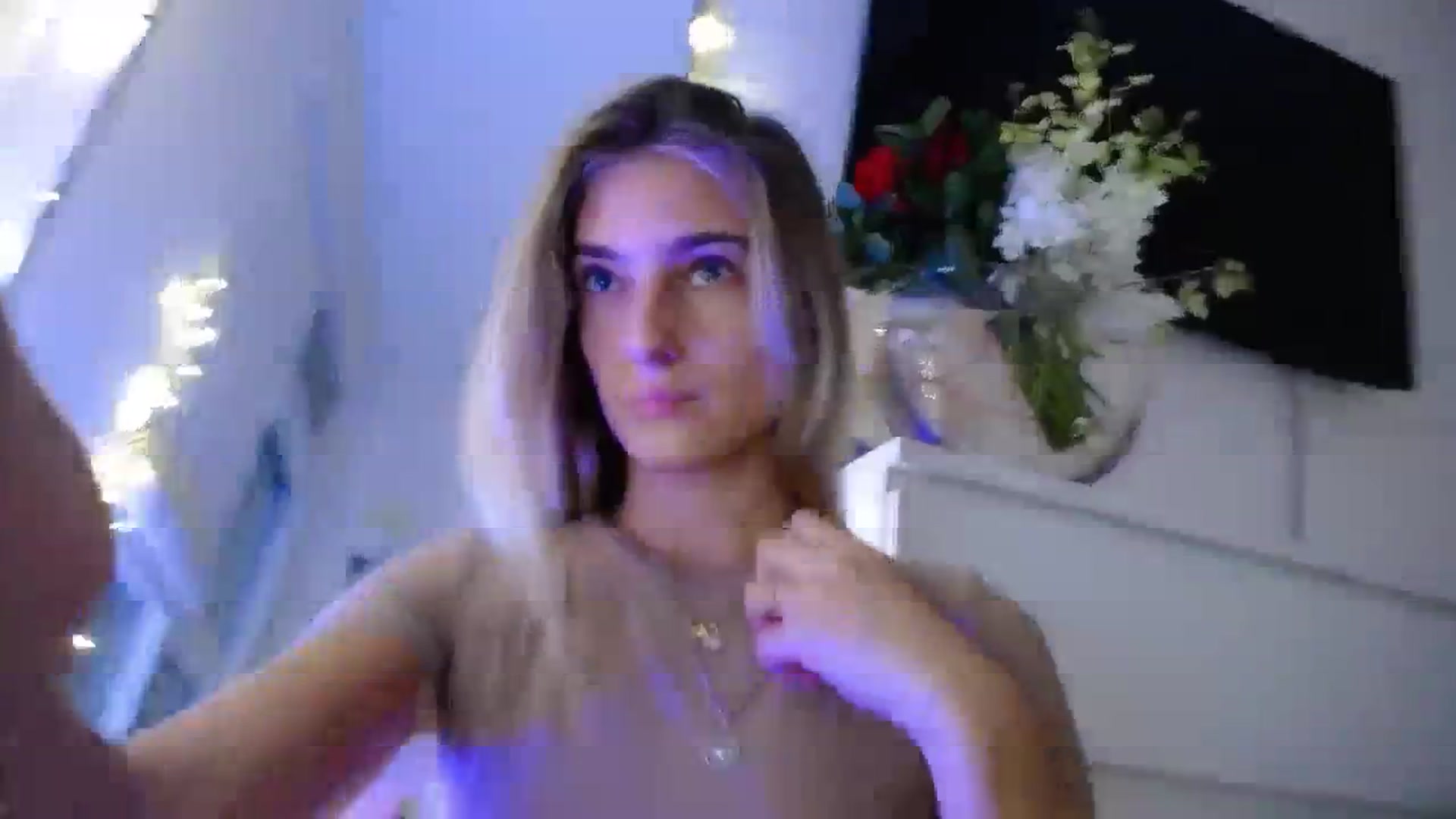 Gallery image thumbnail from Vodka_Queen's myfreecams stream on, 09/26/2023, 09:20 image 3 of 20