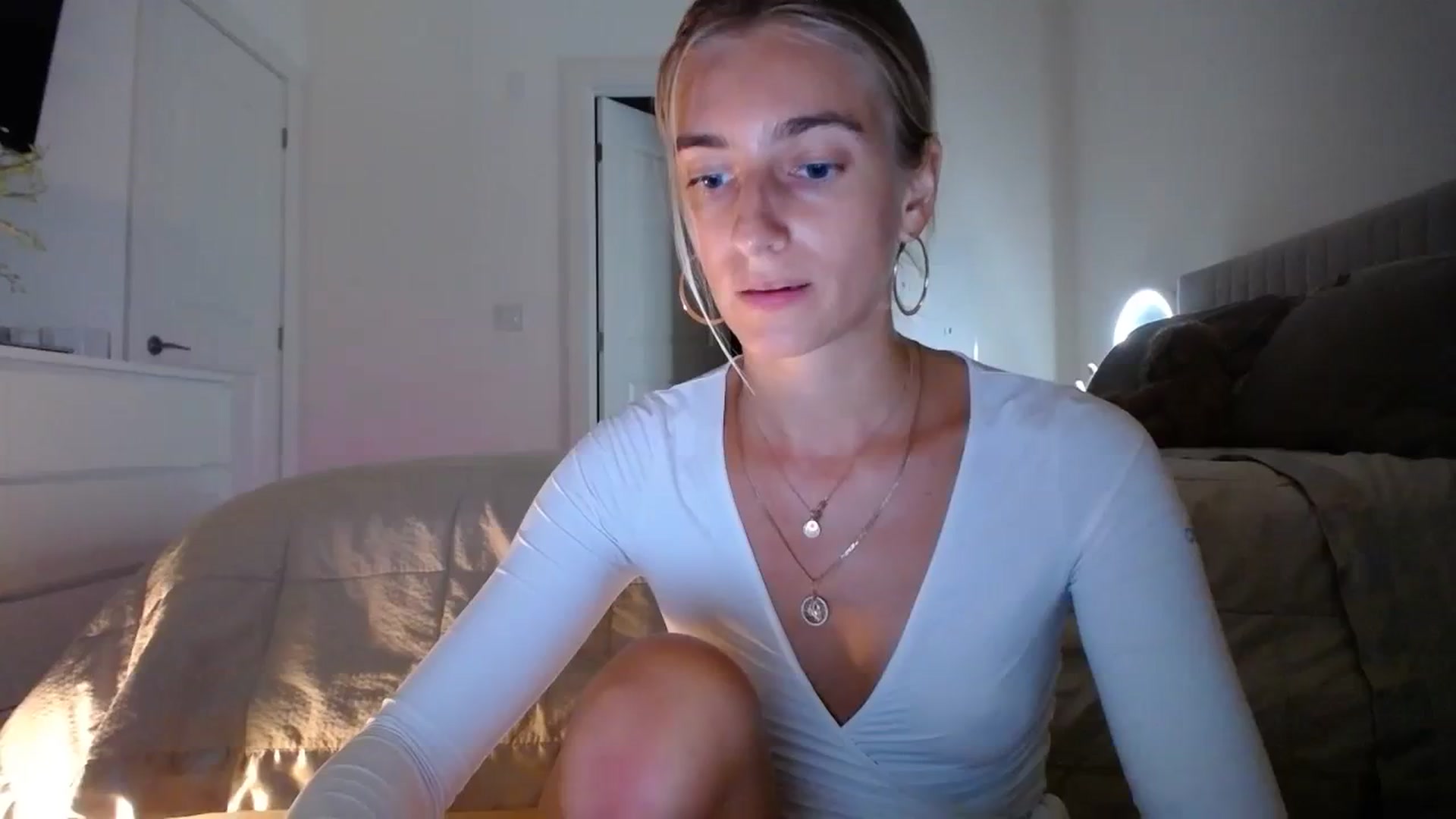 Gallery image thumbnail from Vodka_Queen's myfreecams stream on, 09/28/2023, 02:18 image 20 of 20