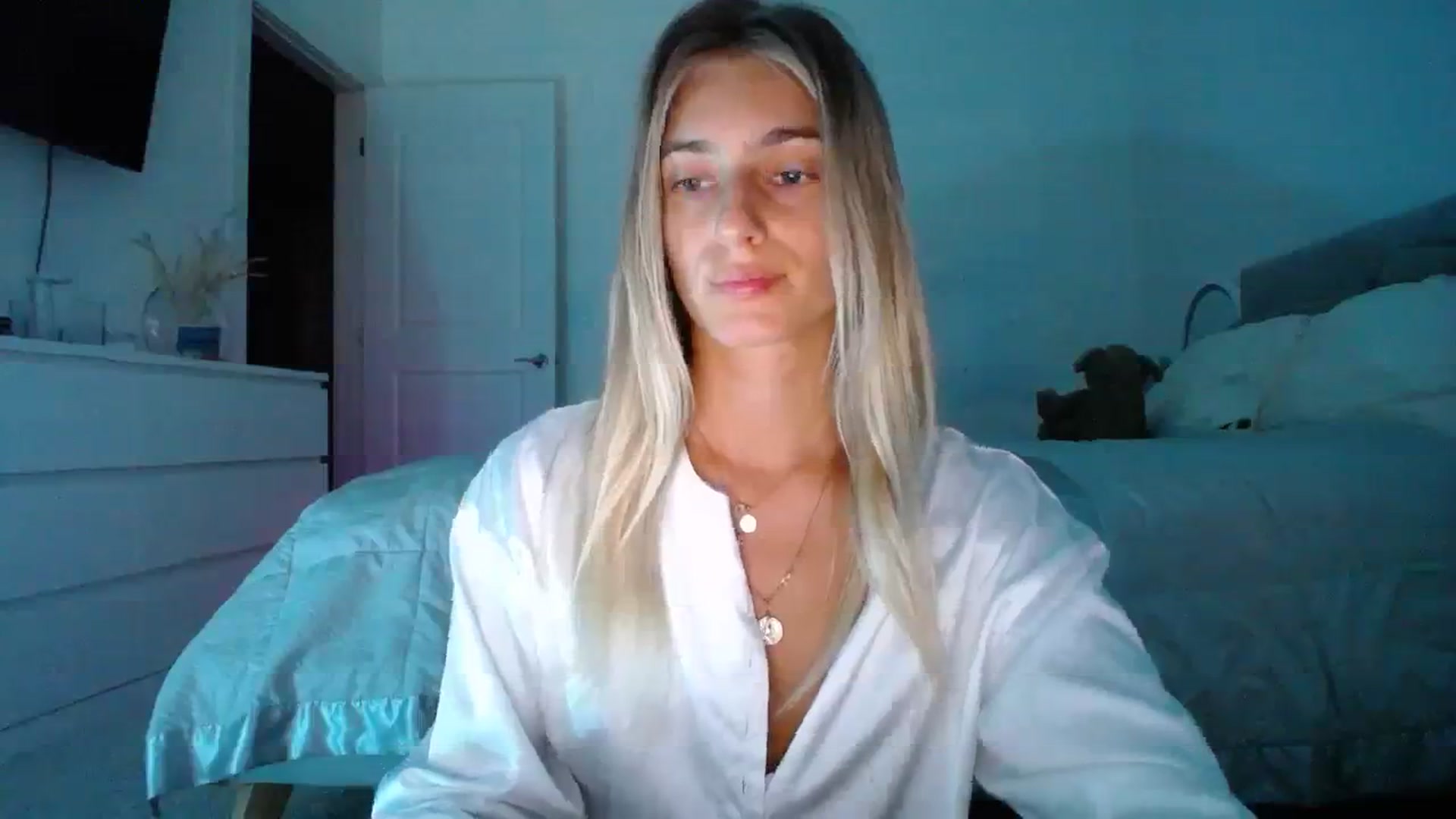Gallery image thumbnail from Vodka_Queen's myfreecams stream on, 10/22/2023, 01:45 image 2 of 20