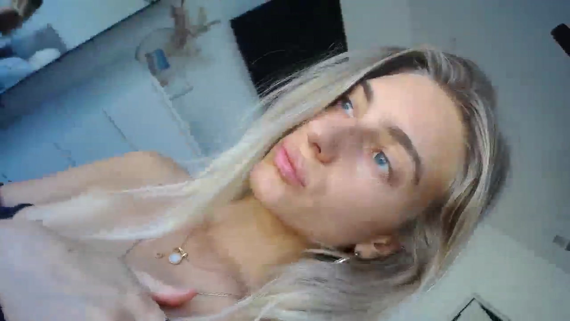 Gallery image thumbnail from Vodka_Queen's myfreecams stream on, 10/29/2023, 23:33 image 3 of 20