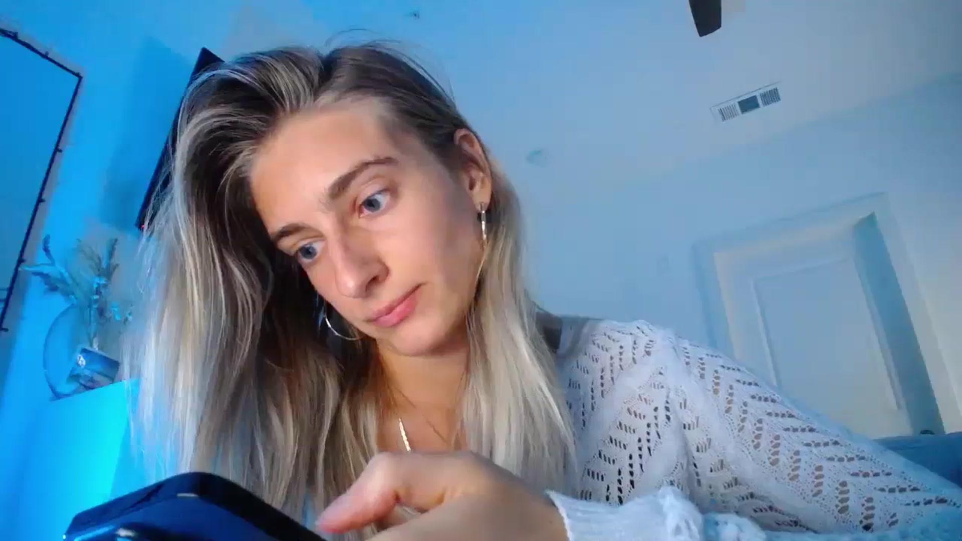 Gallery image thumbnail from Vodka_Queen's myfreecams stream on, 11/01/2023, 01:48 image 18 of 20