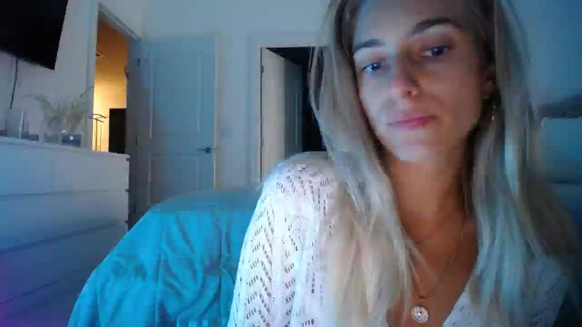 Gallery image thumbnail from Vodka_Queen's myfreecams stream on, 11/01/2023, 04:14 image 5 of 20