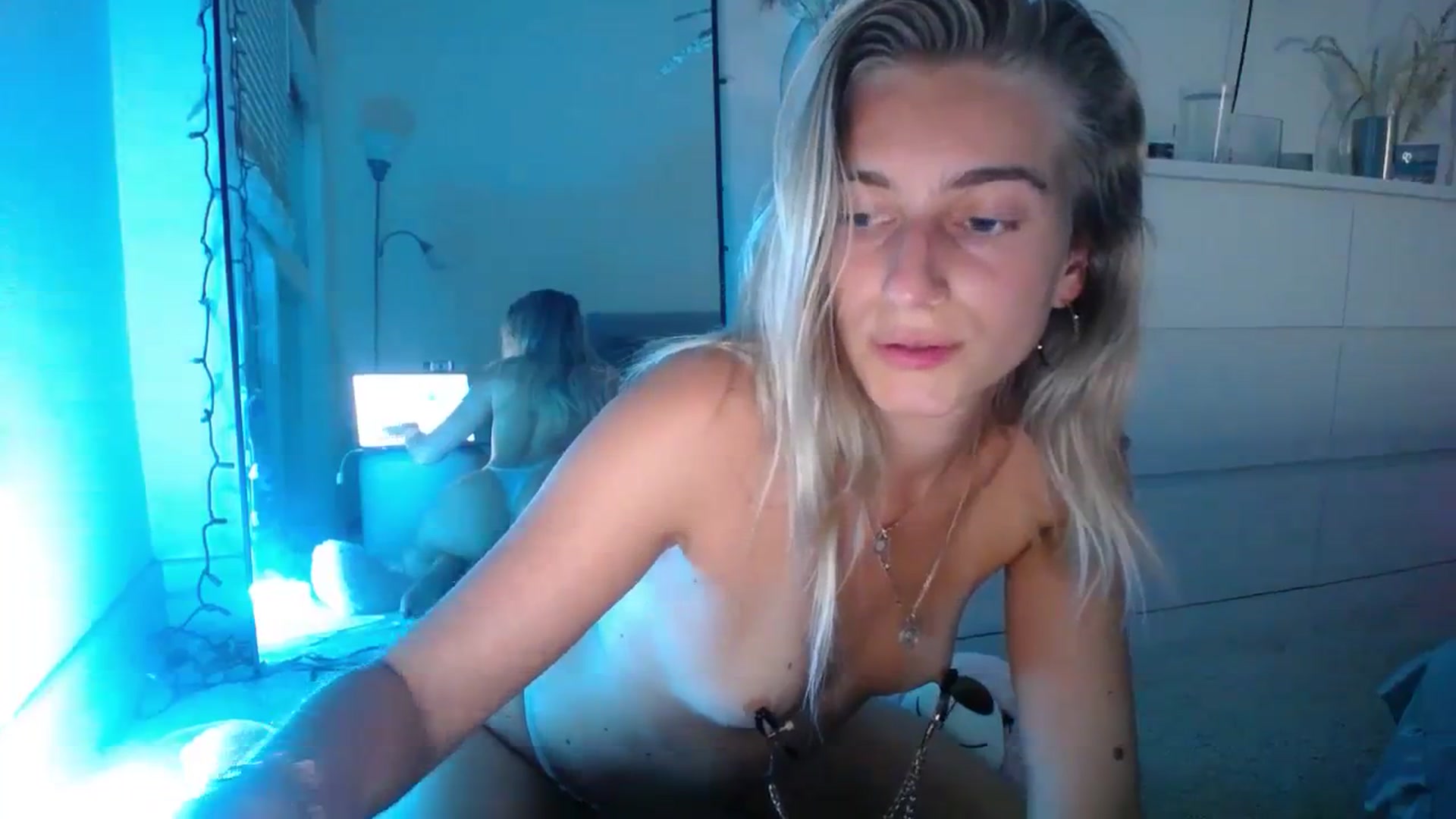 Gallery image thumbnail from Vodka_Queen's myfreecams stream on, 11/02/2023, 05:14 image 17 of 20