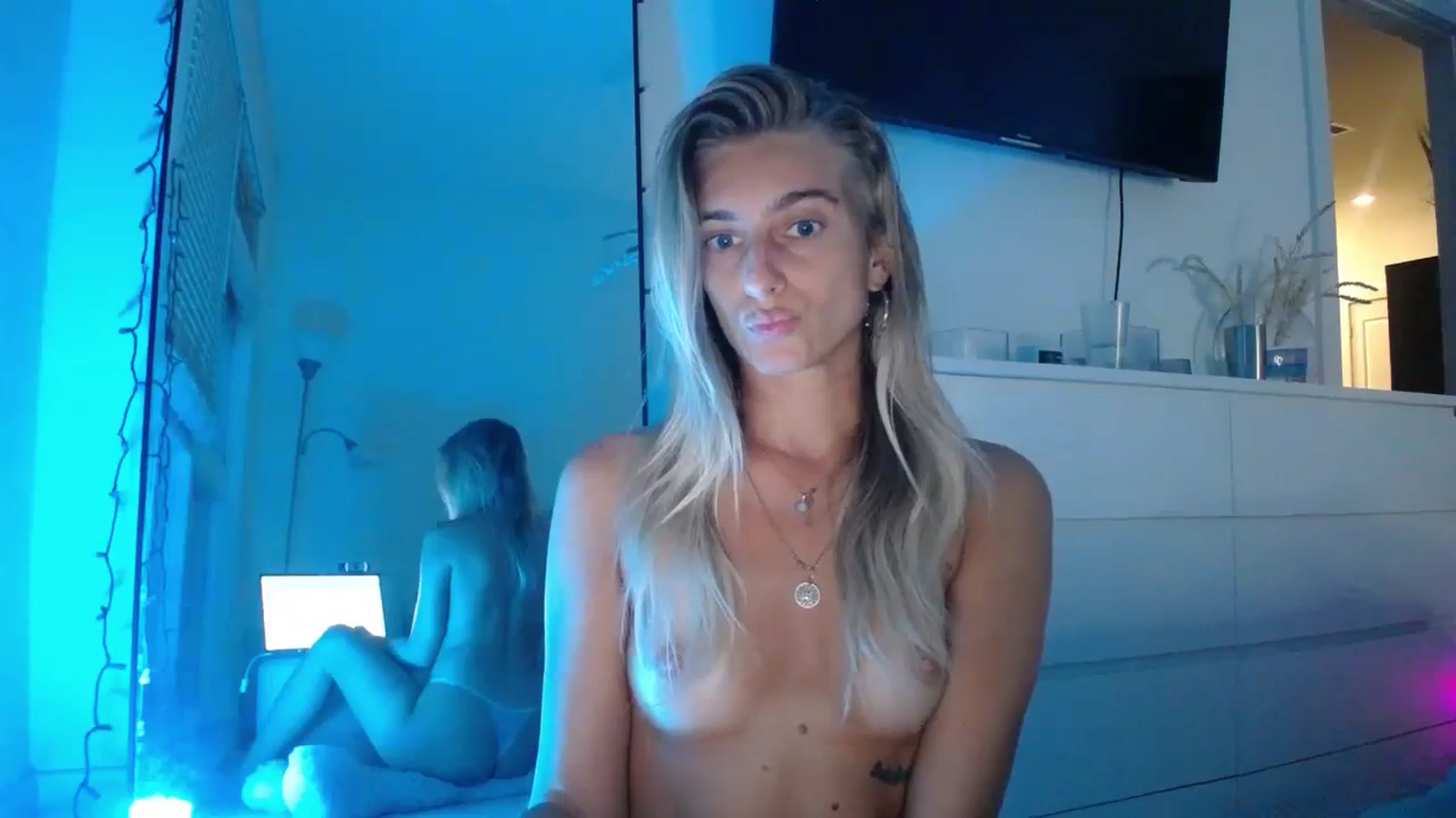 Gallery image thumbnail from Vodka_Queen's myfreecams stream on, 11/02/2023, 06:09 image 19 of 20