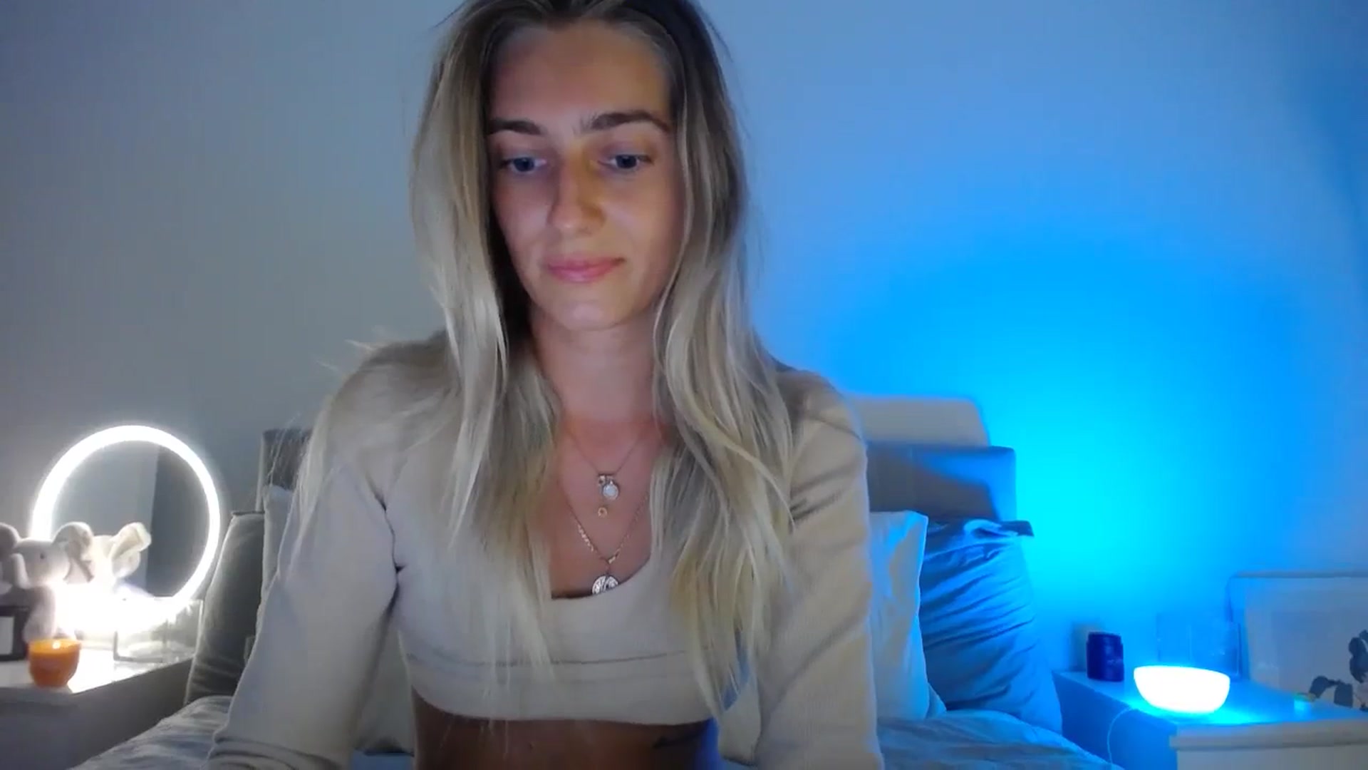 Gallery image thumbnail from Vodka_Queen's myfreecams stream on, 11/05/2023, 02:33 image 17 of 20