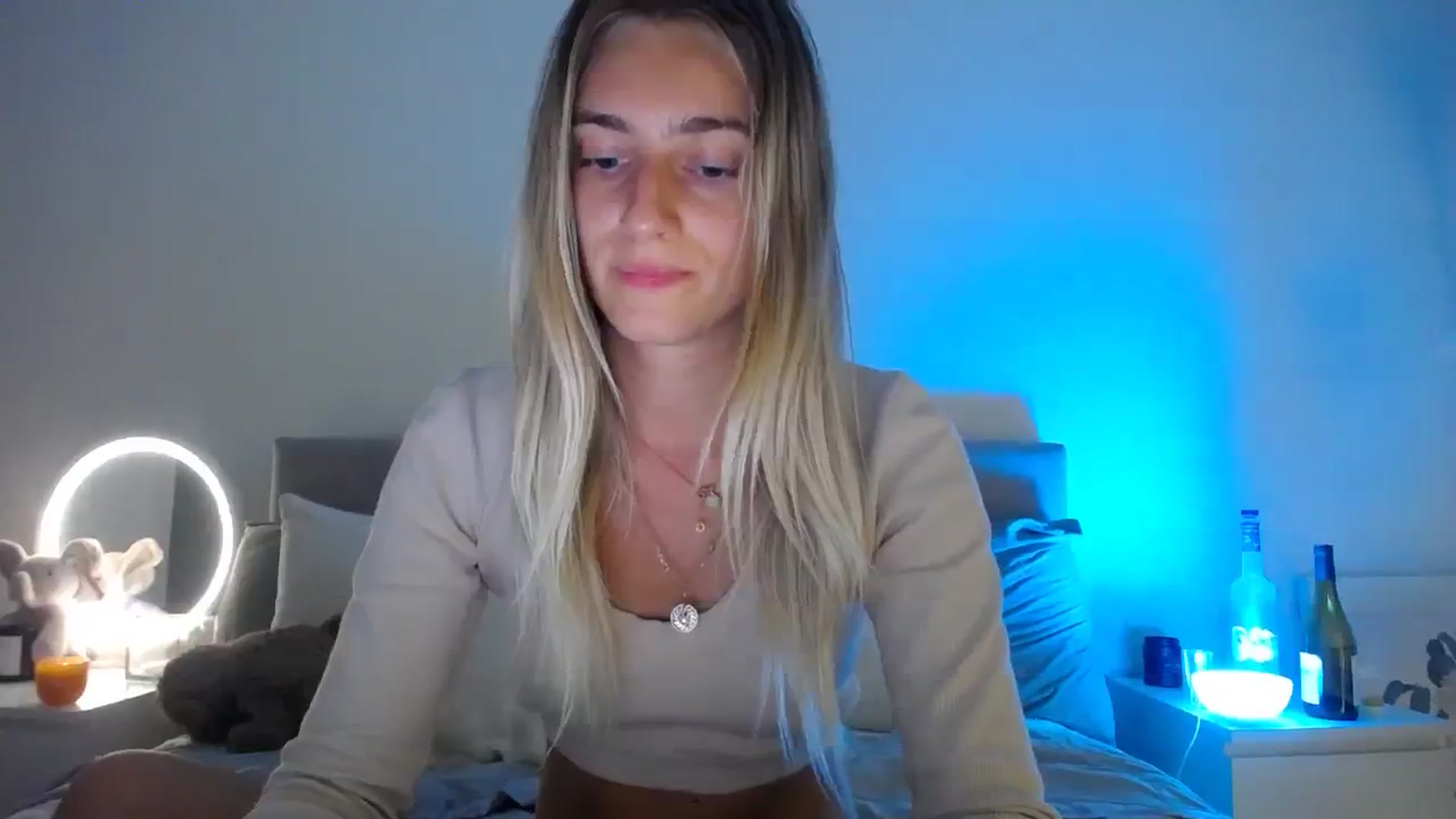 Gallery image thumbnail from Vodka_Queen's myfreecams stream on, 11/05/2023, 05:10 image 17 of 20
