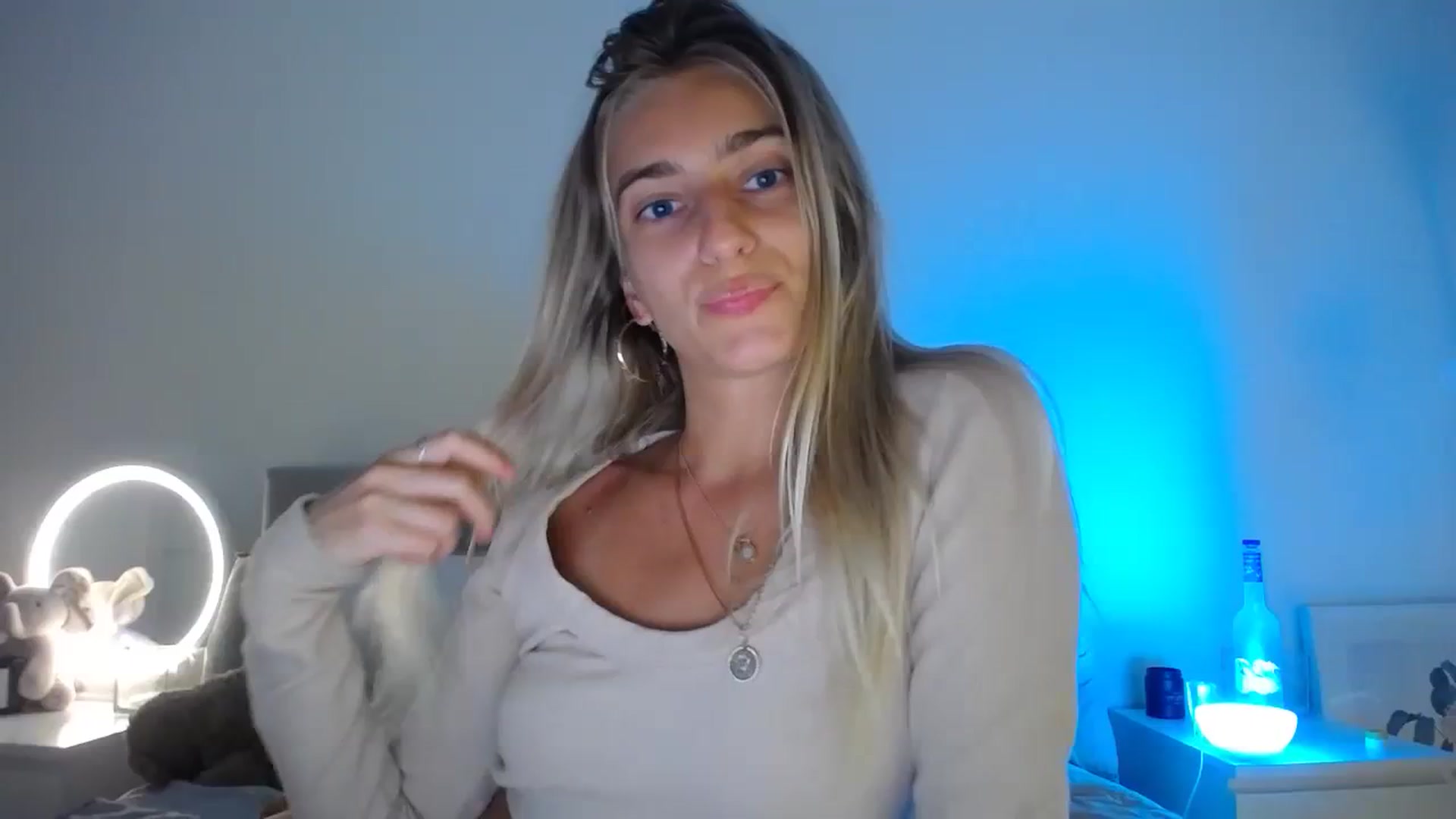 Gallery image thumbnail from Vodka_Queen's myfreecams stream on, 11/05/2023, 06:00 image 1 of 20