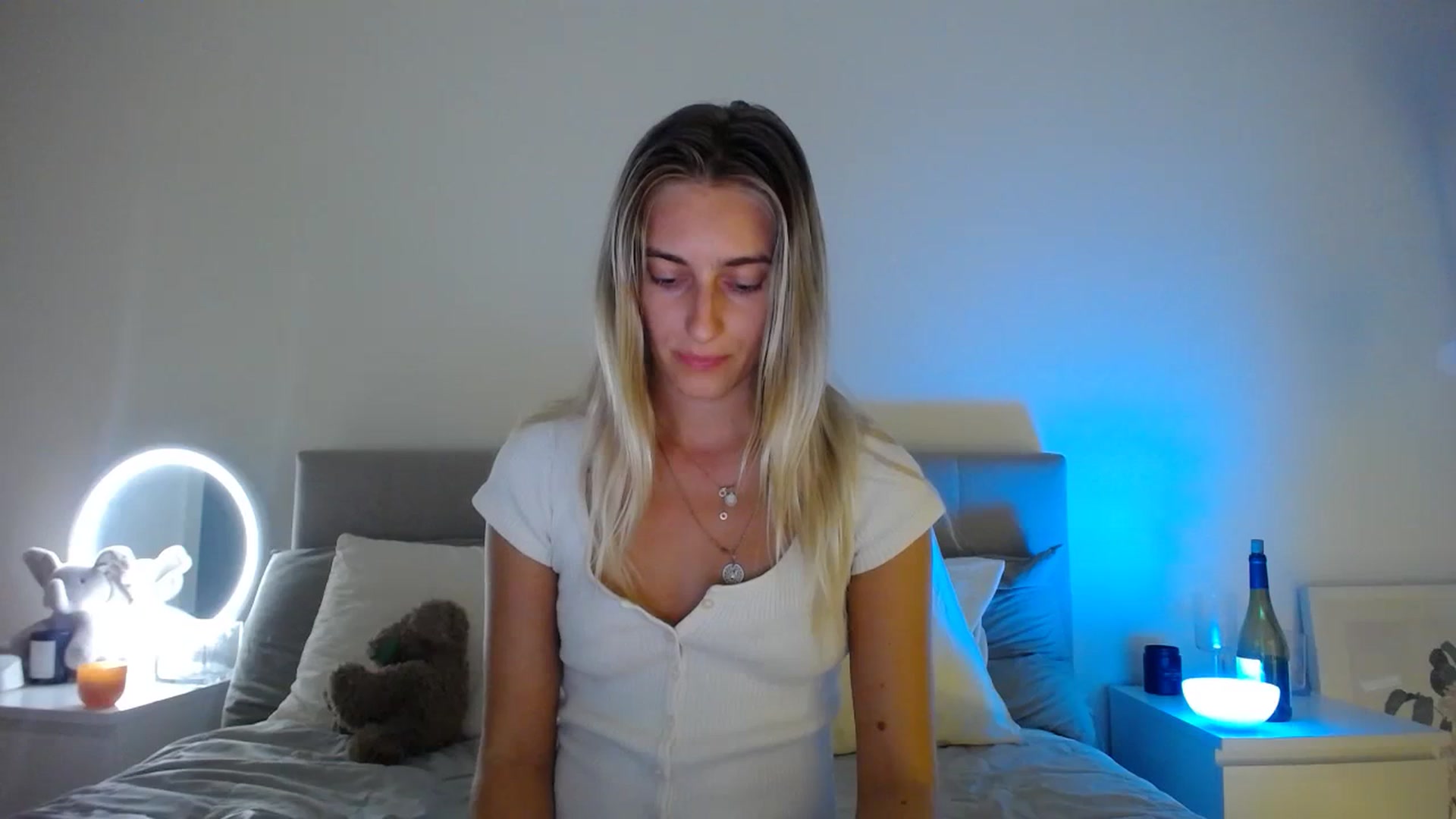 Gallery image thumbnail from Vodka_Queen's myfreecams stream on, 11/06/2023, 05:00 image 18 of 20