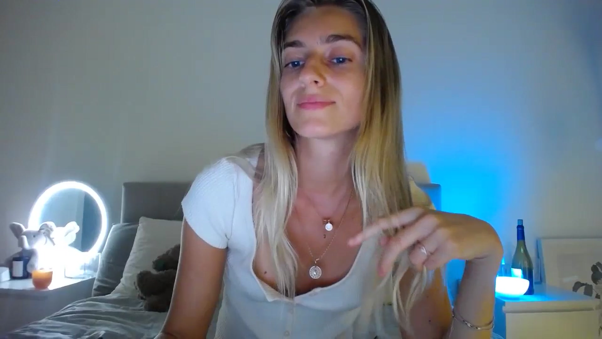 Gallery image thumbnail from Vodka_Queen's myfreecams stream on, 11/06/2023, 05:00 image 20 of 20