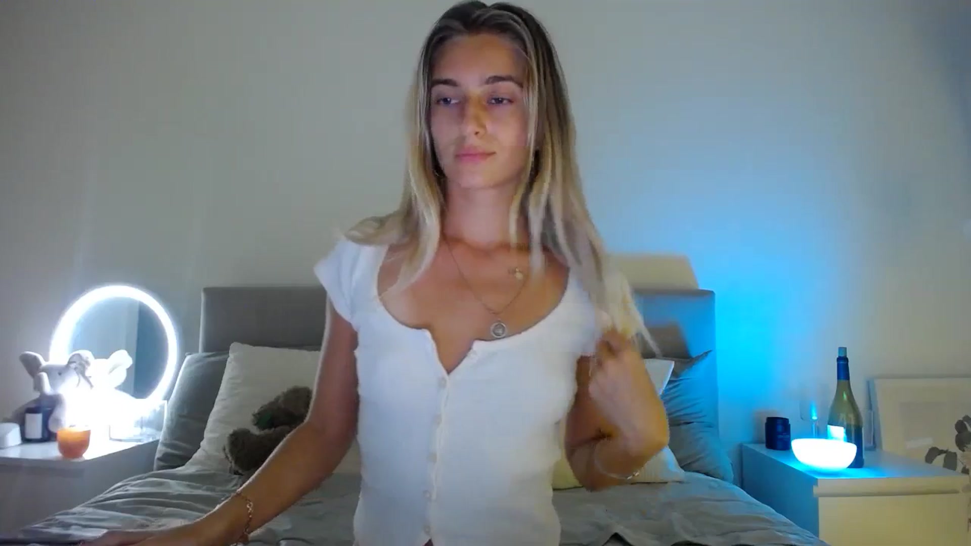 Gallery image thumbnail from Vodka_Queen's myfreecams stream on, 11/06/2023, 05:00 image 12 of 20