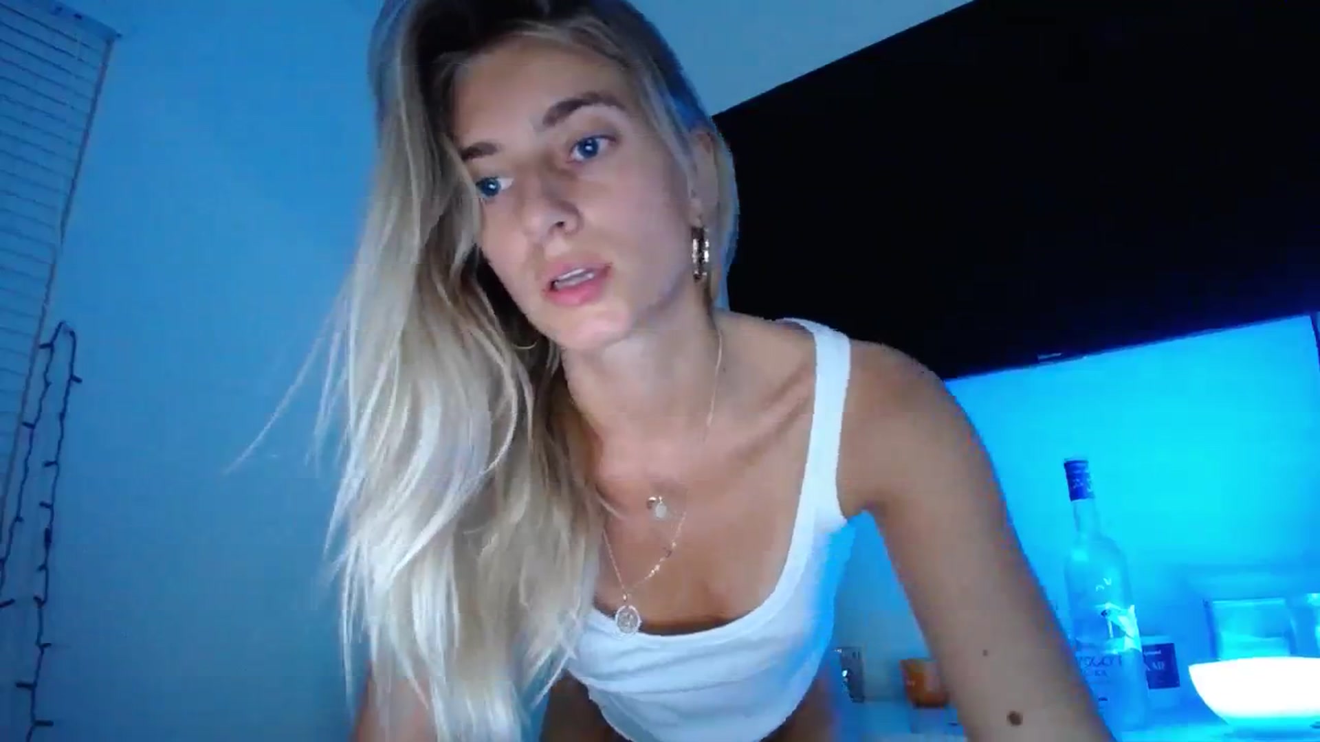 Gallery image thumbnail from Vodka_Queen's myfreecams stream on, 11/07/2023, 07:02 image 3 of 20