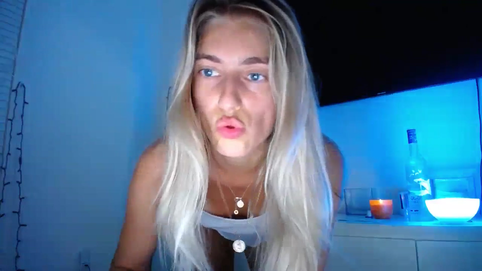 Gallery image thumbnail from Vodka_Queen's myfreecams stream on, 11/07/2023, 07:02 image 12 of 20