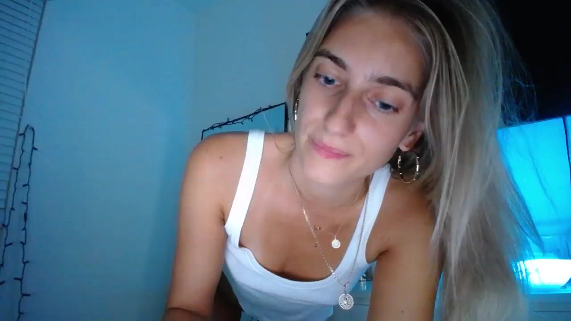 Gallery image thumbnail from Vodka_Queen's myfreecams stream on, 11/07/2023, 07:02 image 8 of 20