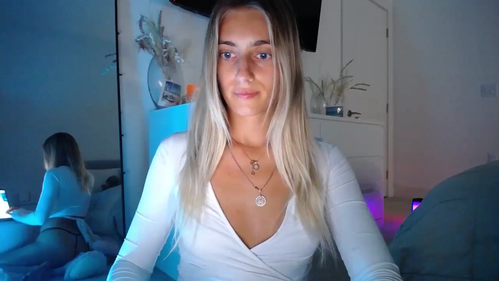 Gallery image thumbnail from Vodka_Queen's myfreecams stream on, 11/10/2023, 06:24 image 7 of 20