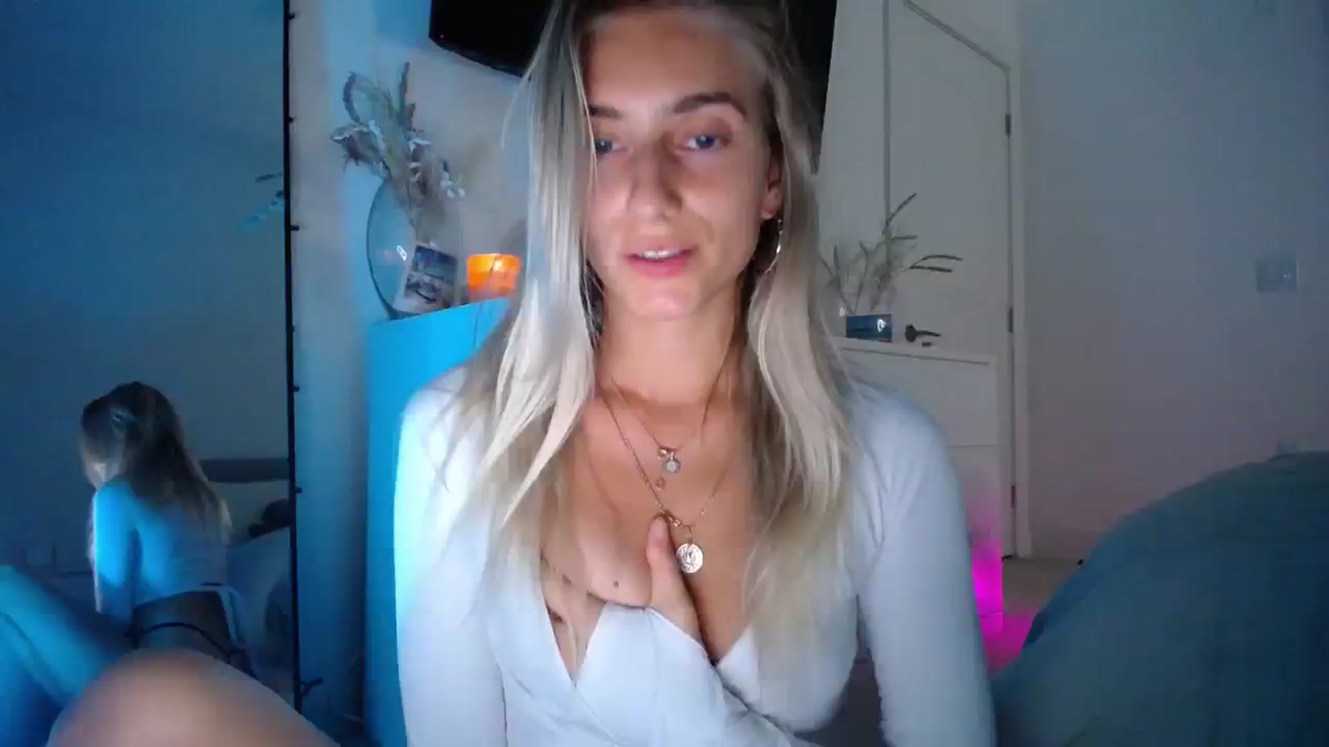 Gallery image thumbnail from Vodka_Queen's myfreecams stream on, 11/10/2023, 08:15 image 1 of 20