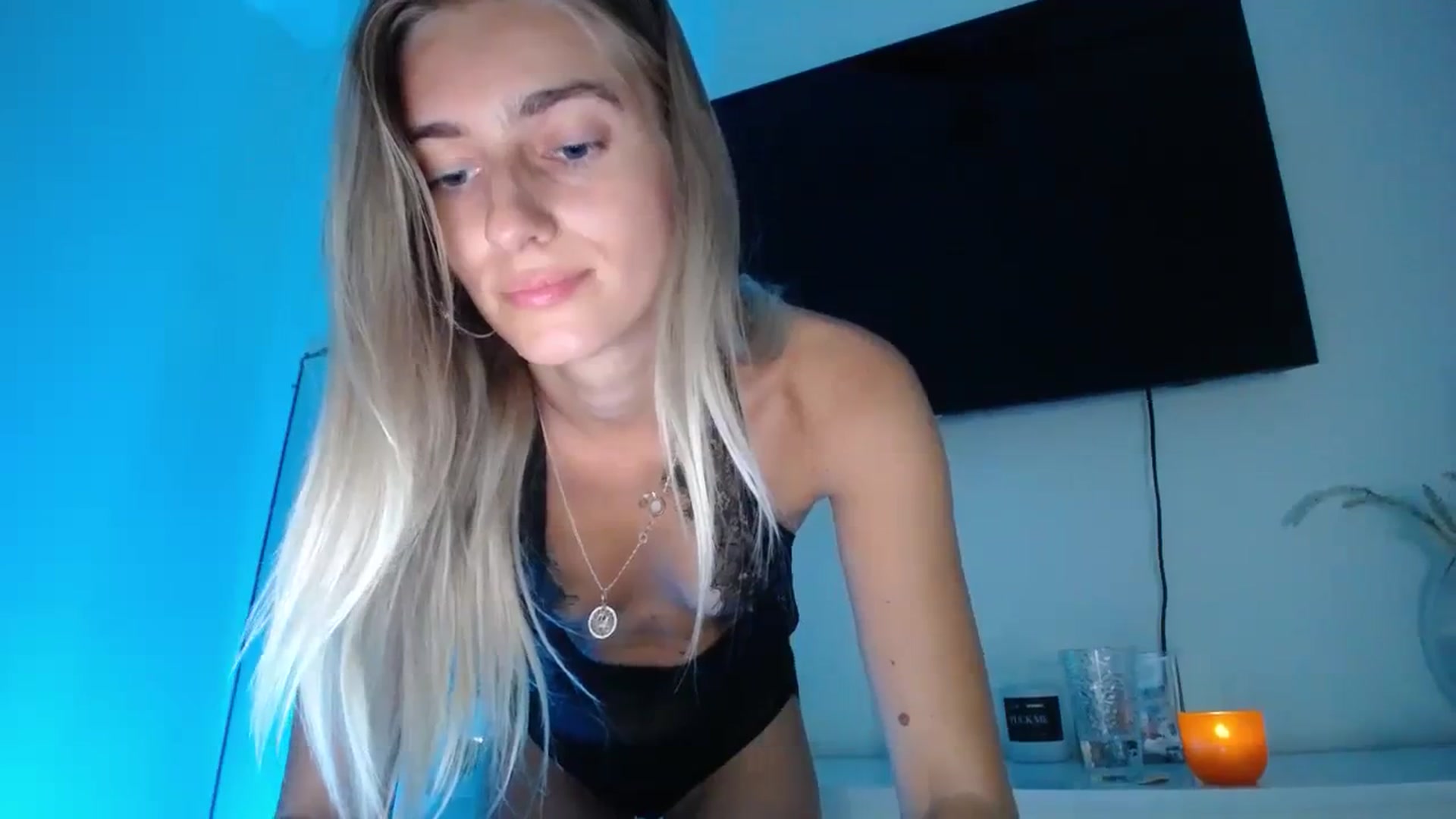 Gallery image thumbnail from Vodka_Queen's myfreecams stream on, 11/11/2023, 06:58 image 12 of 20