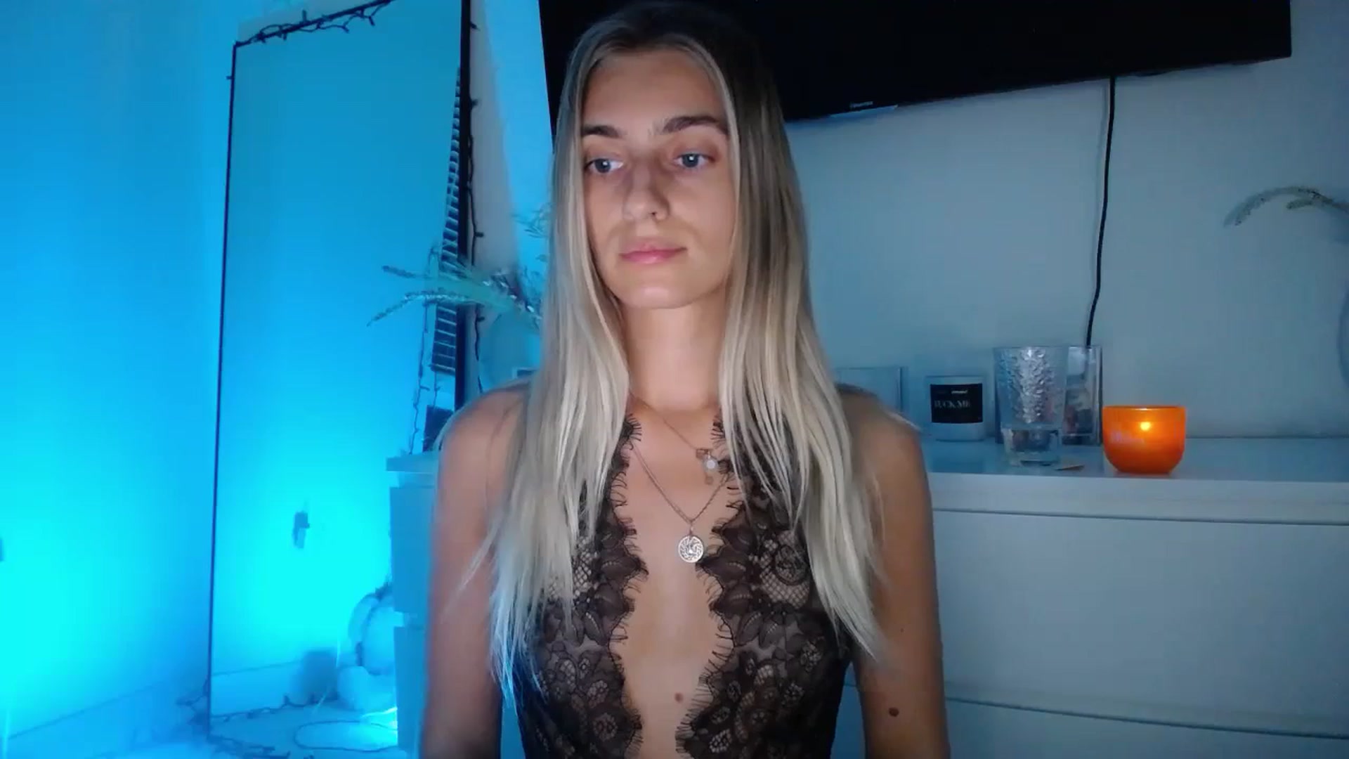 Gallery image thumbnail from Vodka_Queen's myfreecams stream on, 11/11/2023, 06:58 image 17 of 20
