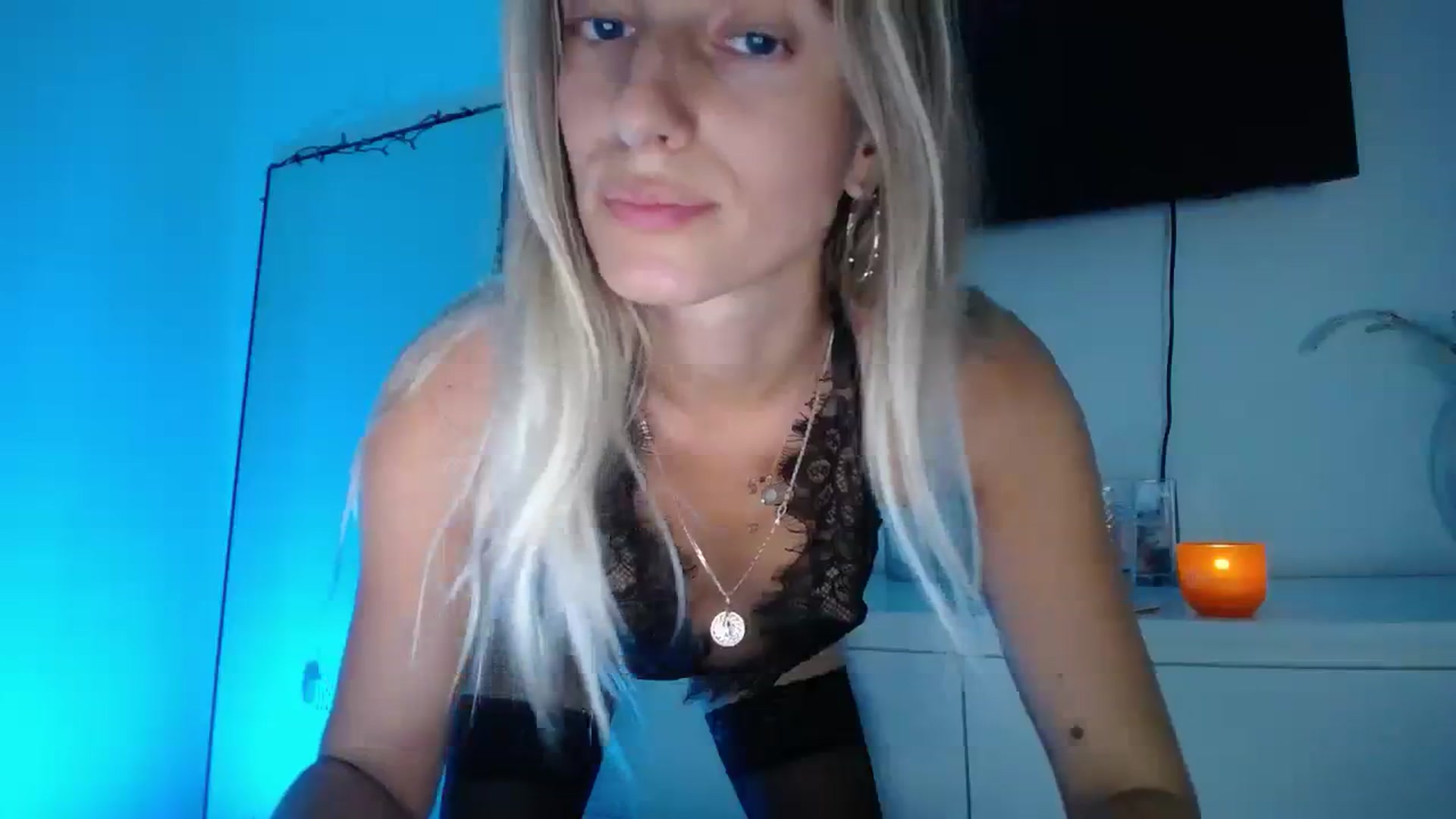 Gallery image thumbnail from Vodka_Queen's myfreecams stream on, 11/11/2023, 07:57 image 8 of 20