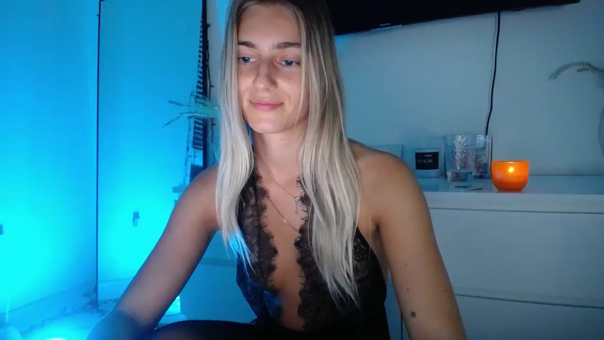 Gallery image thumbnail from Vodka_Queen's myfreecams stream on, 11/11/2023, 07:57 image 10 of 20