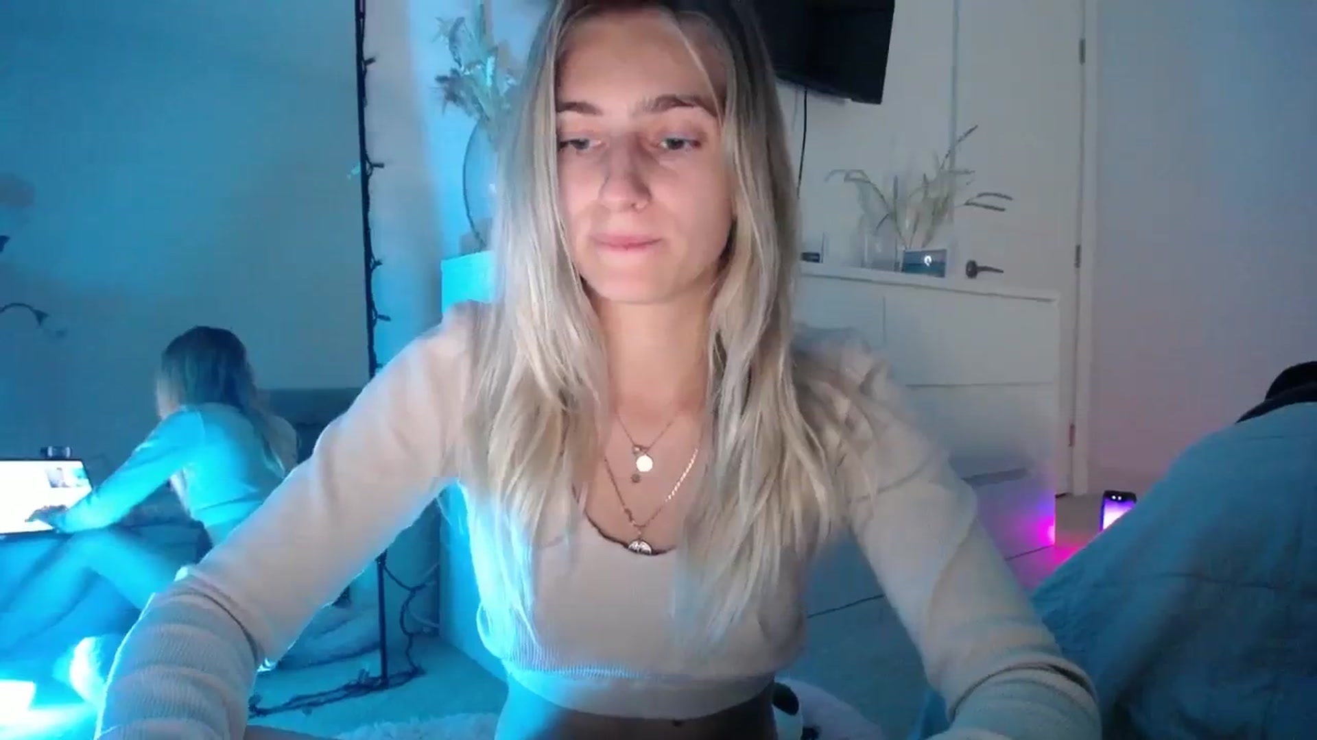 Gallery image thumbnail from Vodka_Queen's myfreecams stream on, 11/26/2023, 07:09 image 2 of 20