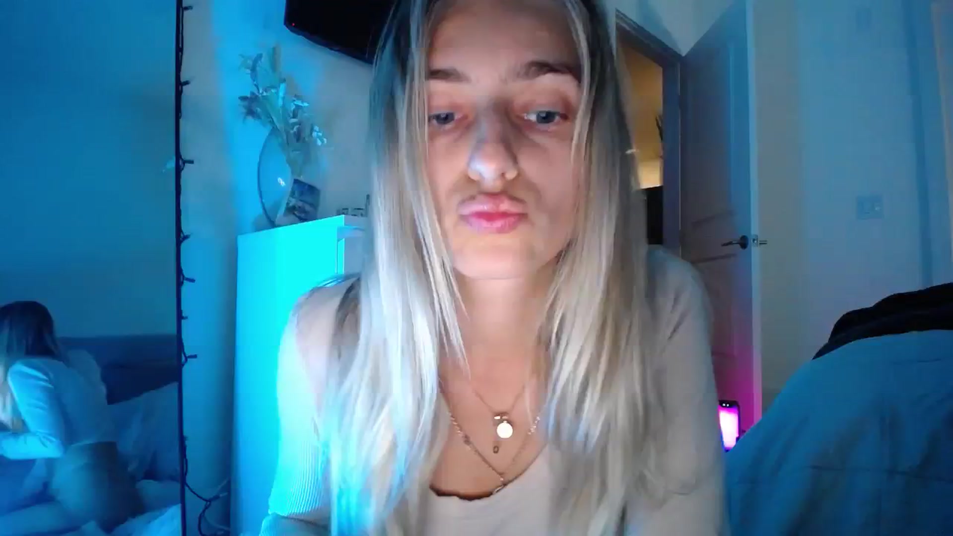 Gallery image thumbnail from Vodka_Queen's myfreecams stream on, 11/26/2023, 07:58 image 15 of 20