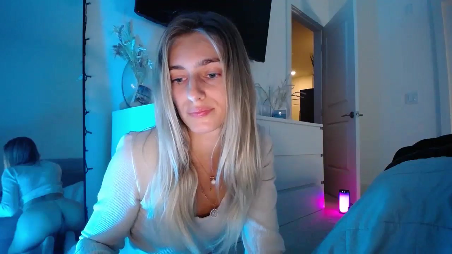 Gallery image thumbnail from Vodka_Queen's myfreecams stream on, 11/26/2023, 07:58 image 18 of 20