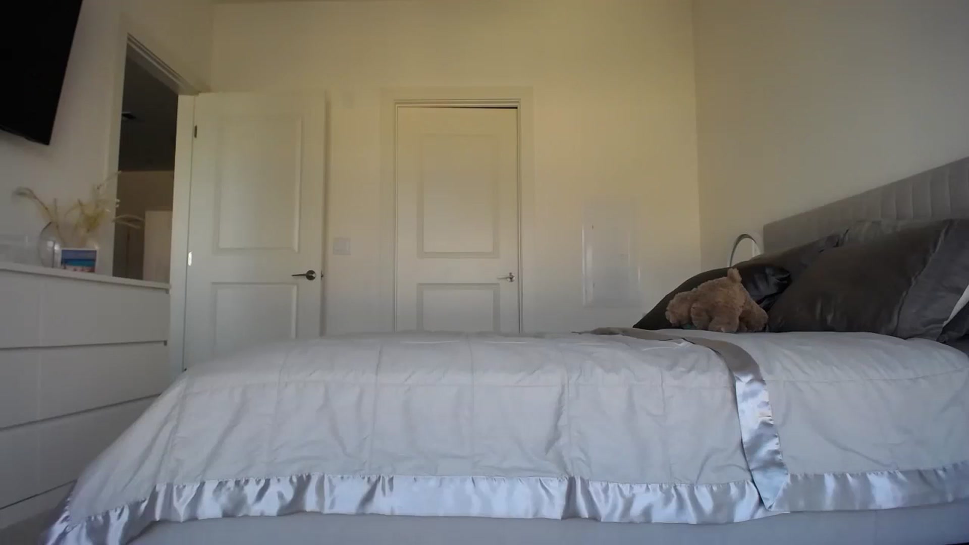Gallery image thumbnail from Vodka_Queen's myfreecams stream on, 12/02/2023, 23:40 image 1 of 20