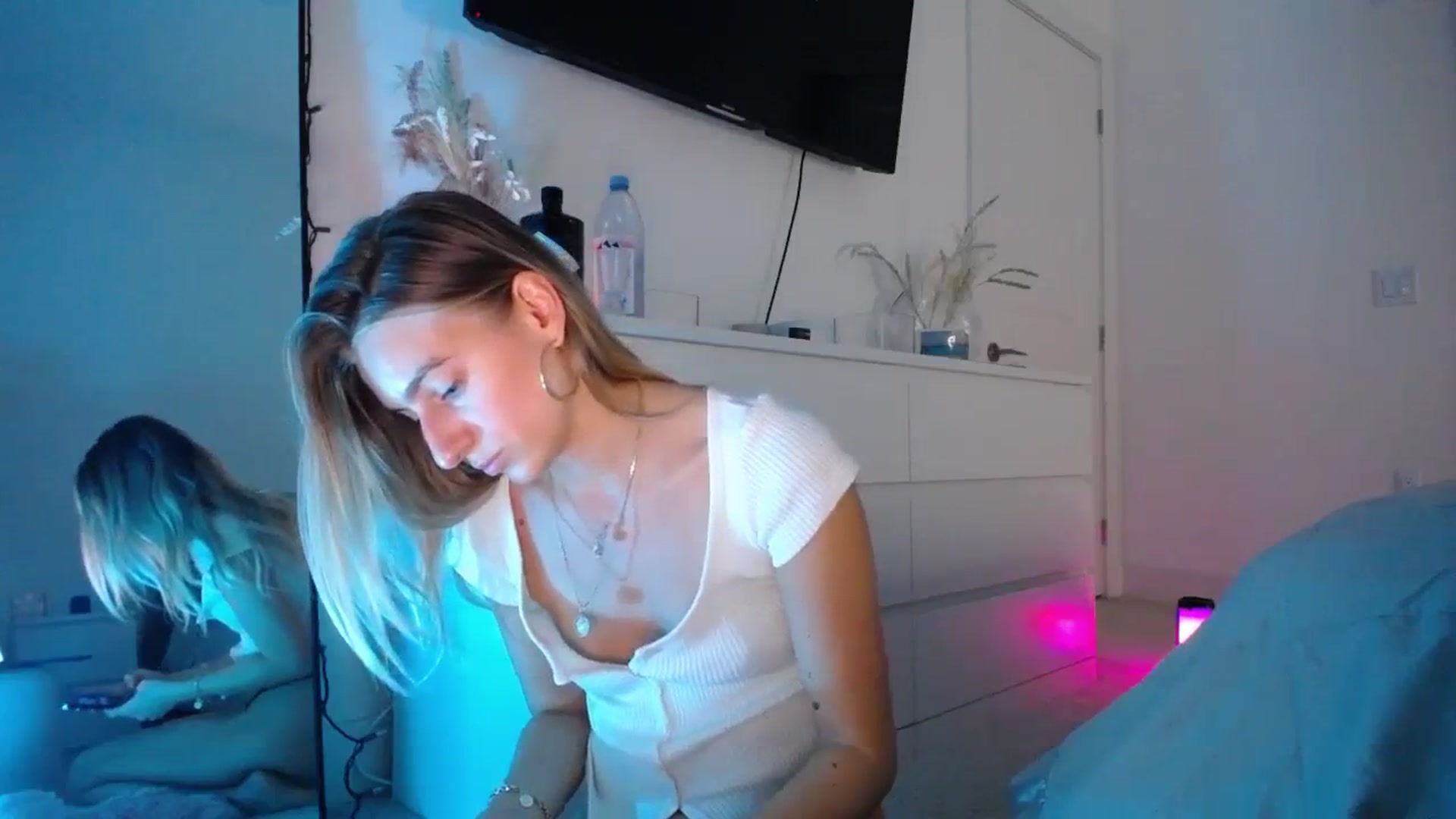 Gallery image thumbnail from Vodka_Queen's myfreecams stream on, 12/03/2023, 04:29 image 19 of 20