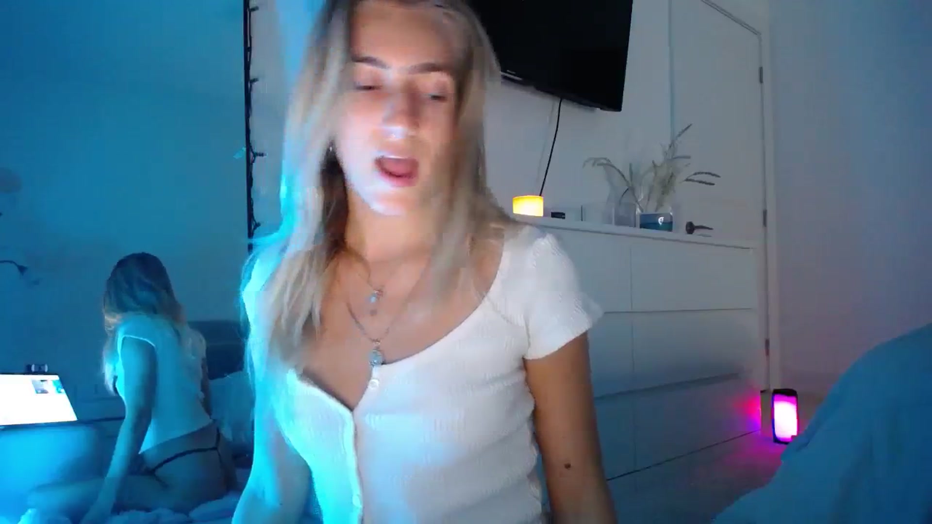 Gallery image thumbnail from Vodka_Queen's myfreecams stream on, 12/03/2023, 05:52 image 8 of 20