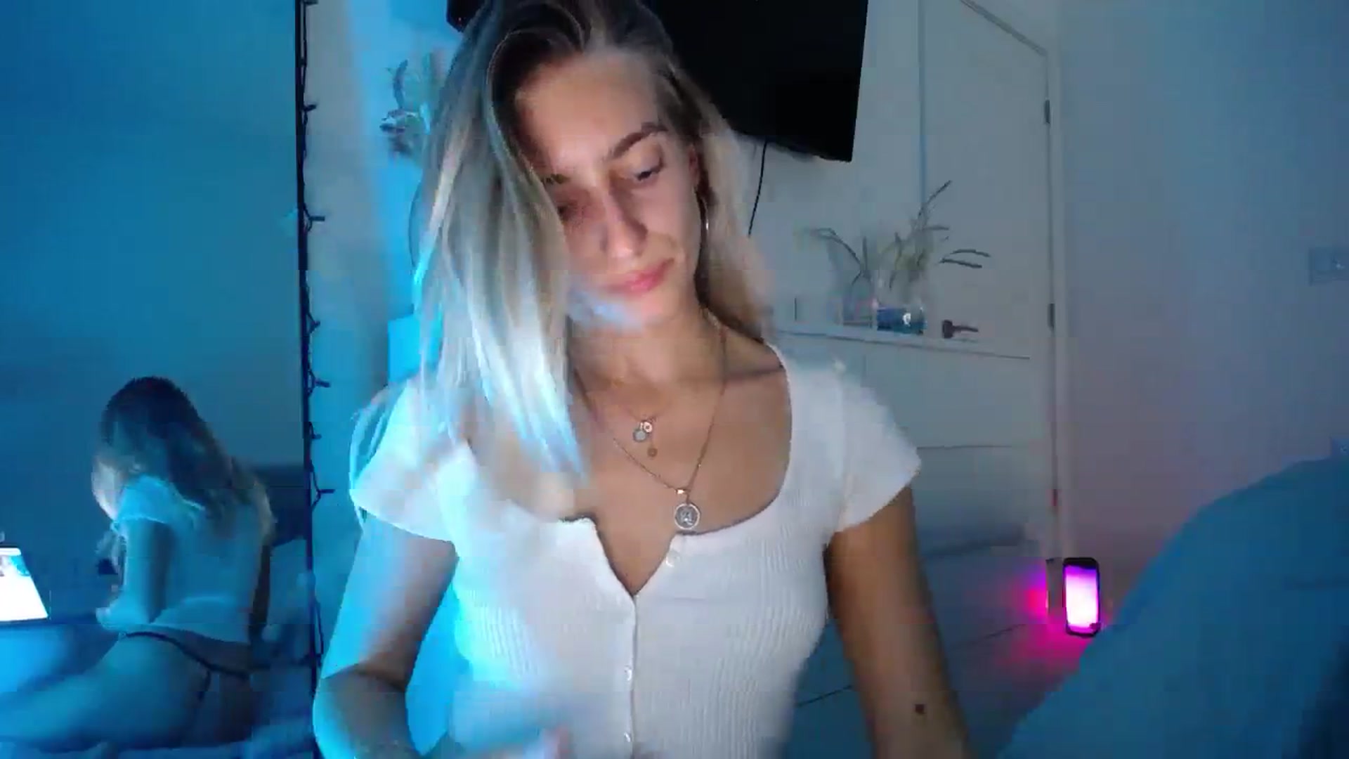 Gallery image thumbnail from Vodka_Queen's myfreecams stream on, 12/03/2023, 05:52 image 20 of 20