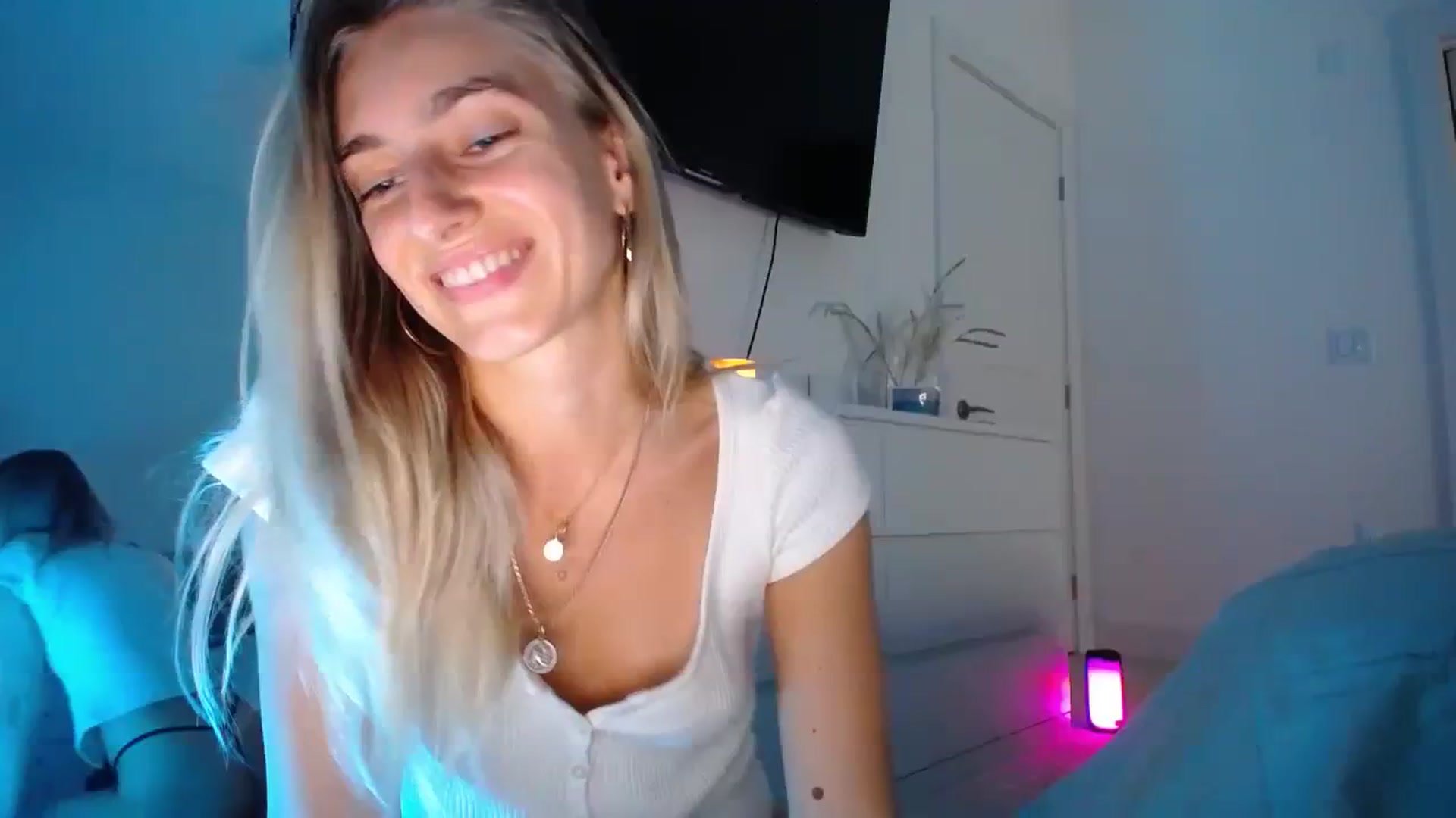 Gallery image thumbnail from Vodka_Queen's myfreecams stream on, 12/03/2023, 05:52 image 4 of 20