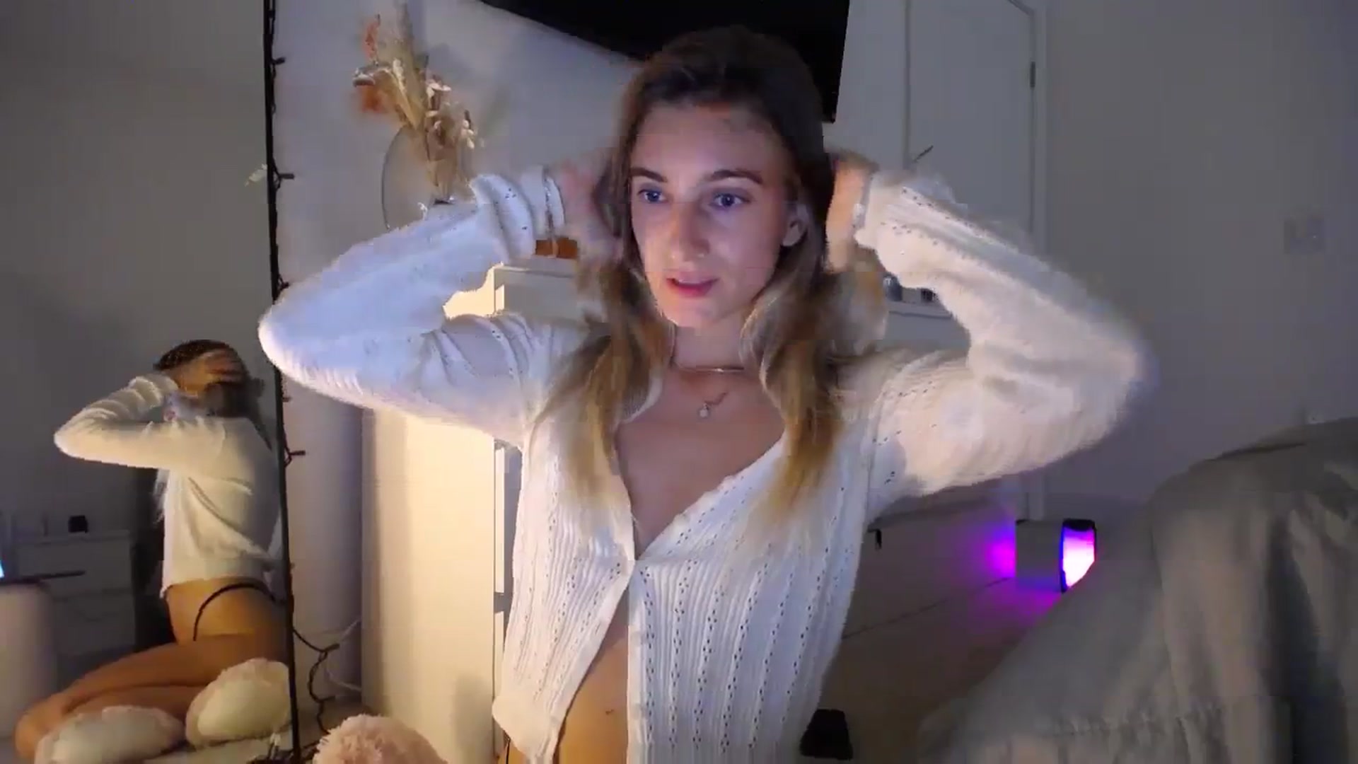 Gallery image thumbnail from Vodka_Queen's myfreecams stream on, 12/04/2023, 05:33 image 14 of 20